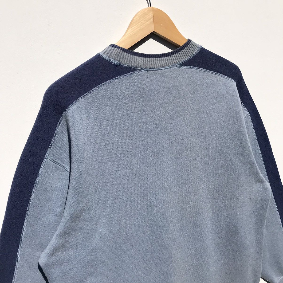 Quiksilver Vintage Quiksilver Sweatshirt Small Logo Quiksilver Surf Size US S / EU 44-46 / 1 - 7 Thumbnail