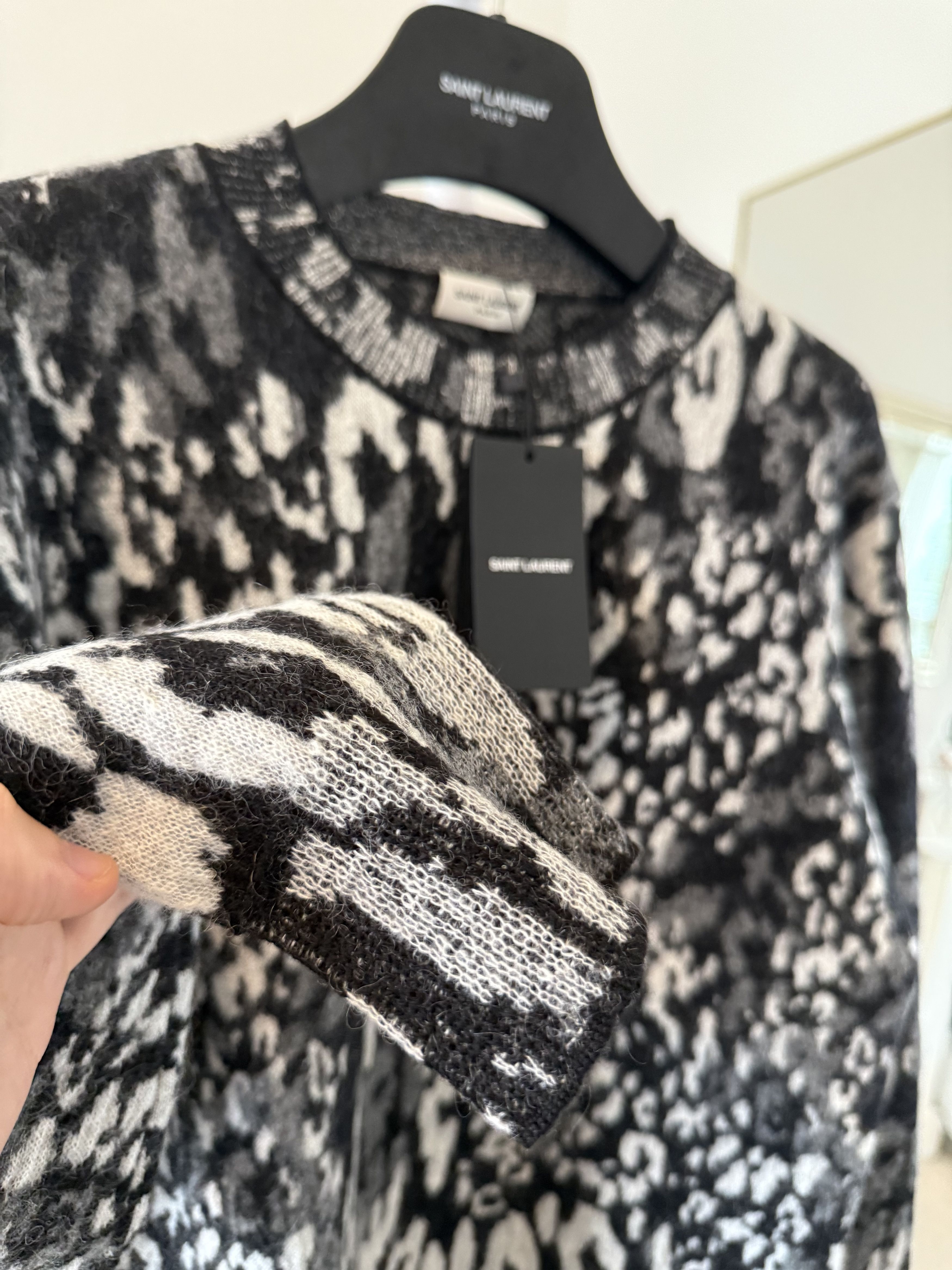 Saint Laurent Paris Saint Laurent wool leopard sweater Size US S / EU 44-46 / 1 - 7 Thumbnail
