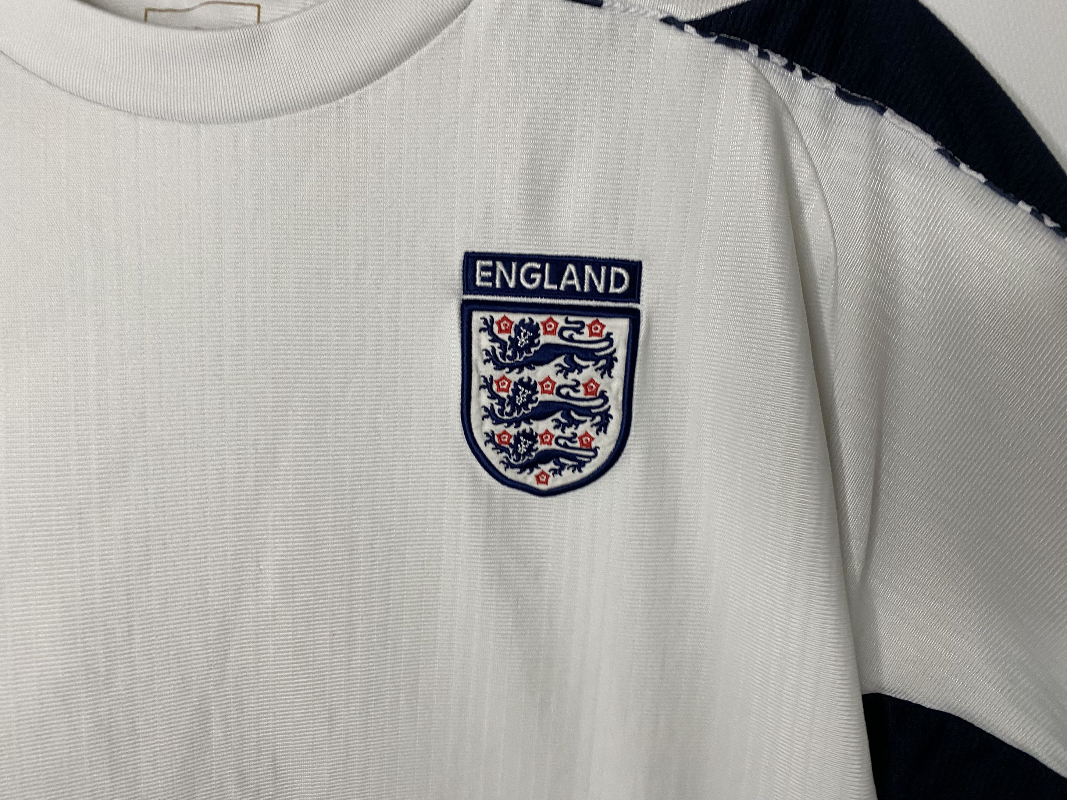 Umbro ENGLAND TEAM 2007 2008 HOME FOOTBALL SHIRT SOCCER JERSEY Size US L / EU 52-54 / 3 - 3 Thumbnail