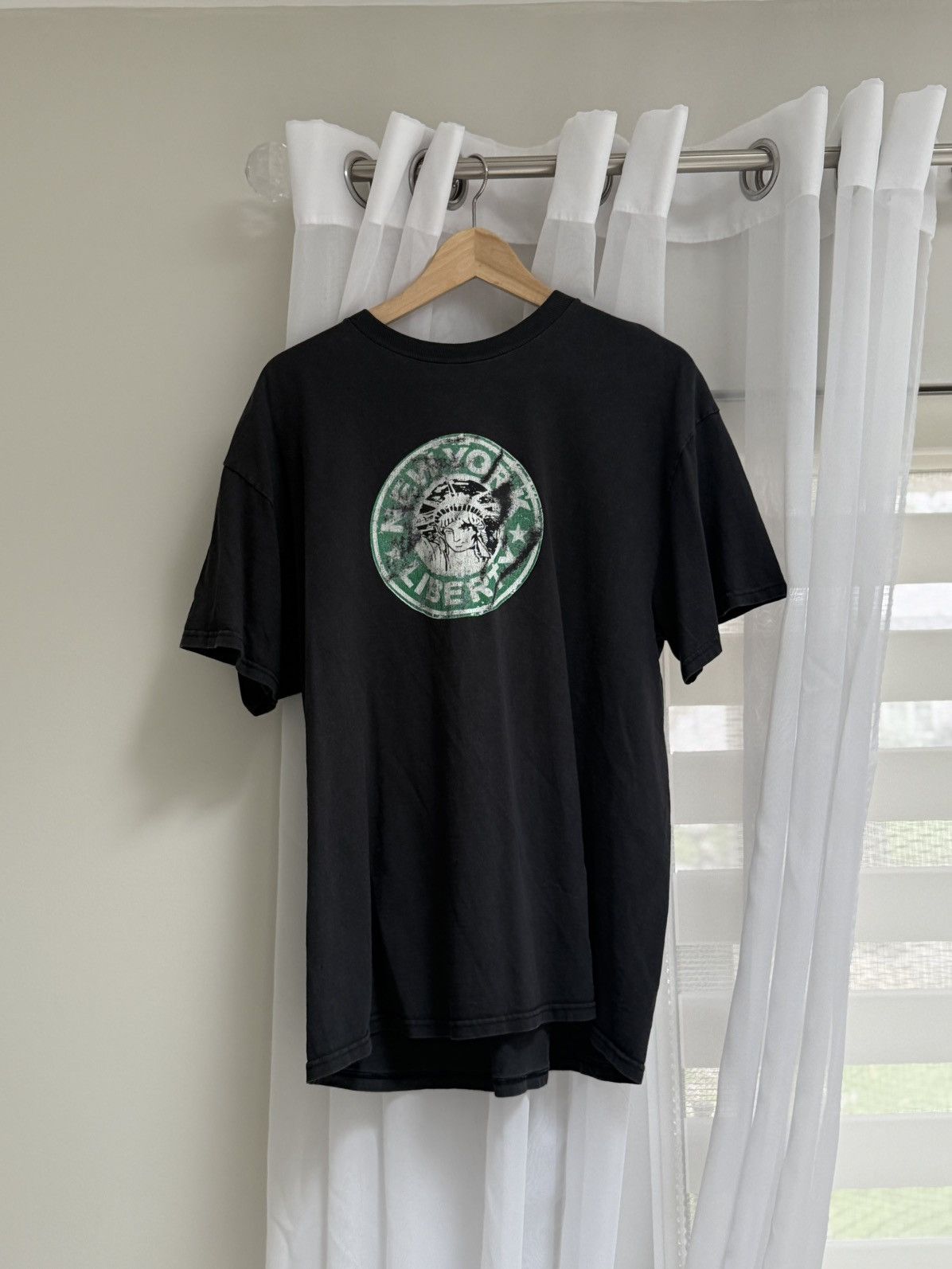Vintage Starbucks rip vintage tee Size US L / EU 52-54 / 3 - 1 Thumbnail