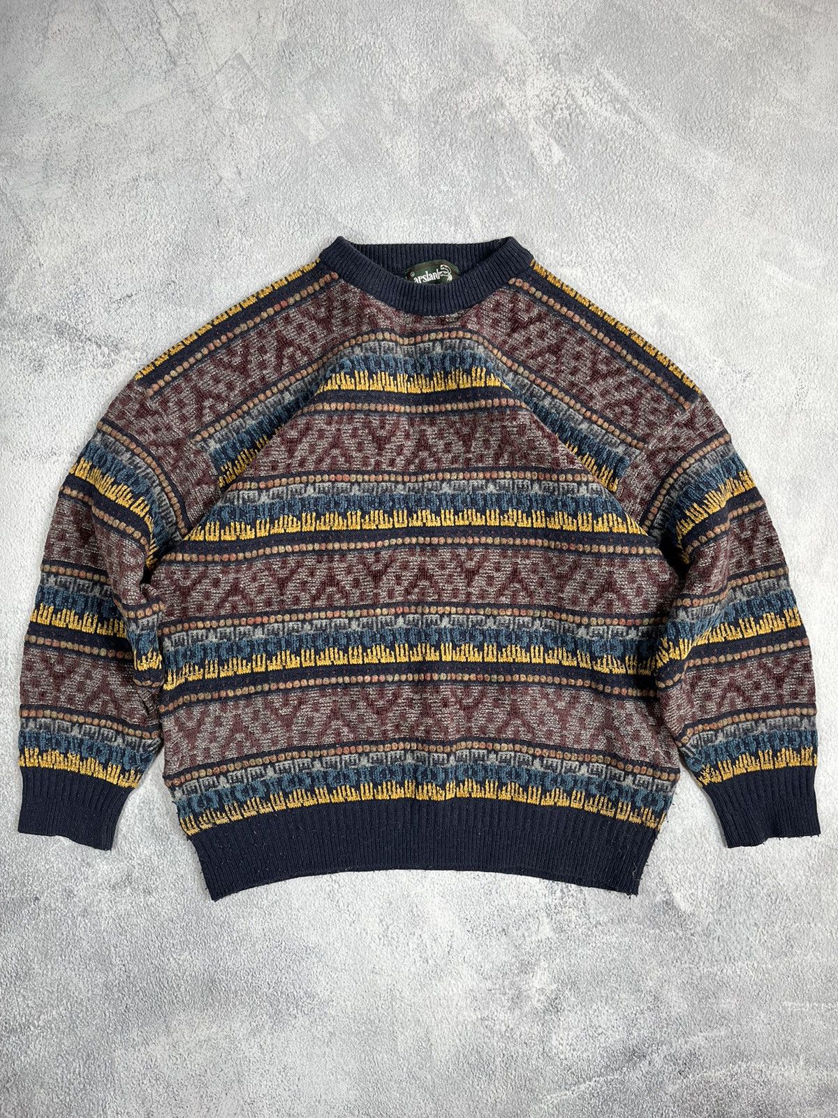 Vintage Vintage 90s Coogi style wool sweater streetwear size L Size US L / EU 52-54 / 3 - 1 Thumbnail
