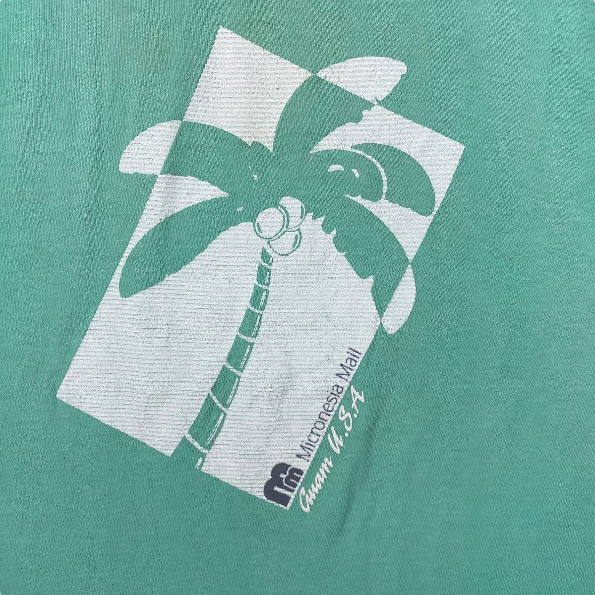 Vintage Vintage 90's MICRONESIA MALL Guam Usa Graphic Faded Tee Size US L / EU 52-54 / 3 - 2 Thumbnail