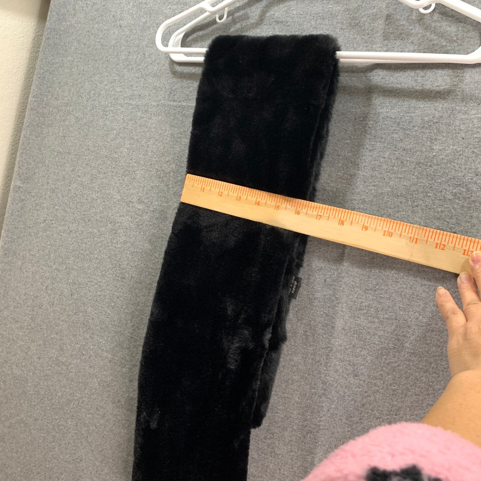 Other Faux Fur Scarf / Super Soft Black Fur Scarf Size ONE SIZE - 2 Thumbnail