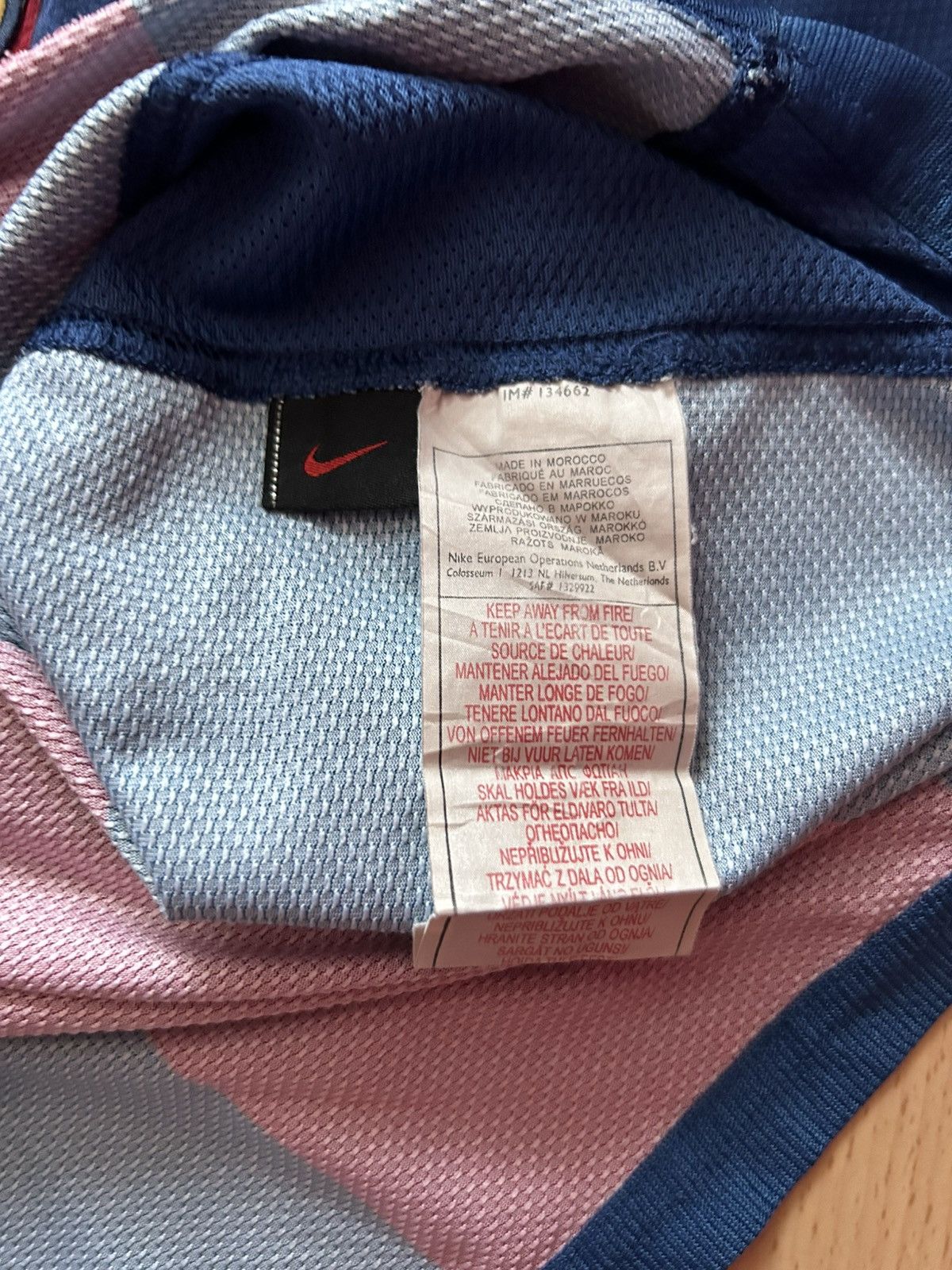 Nike Nike Barcelona Vintage Soccer Y2K Retro Jersey Size US M / EU 48-50 / 2 - 4 Thumbnail