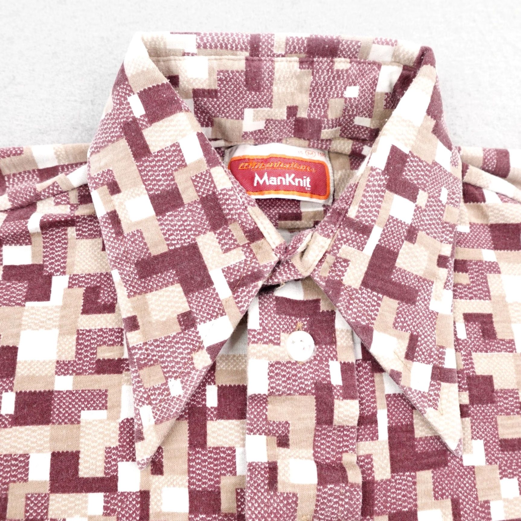 Vintage VINTAGE Manhattan ManKnit Shirt/Geometric Pattern/70s Burgundy Flannel Button-Up Shirt M Men Medium Red, 70s Theme, Collared, Long Sleeve Size US M / EU 48-50 / 2 - 2 Thumbnail