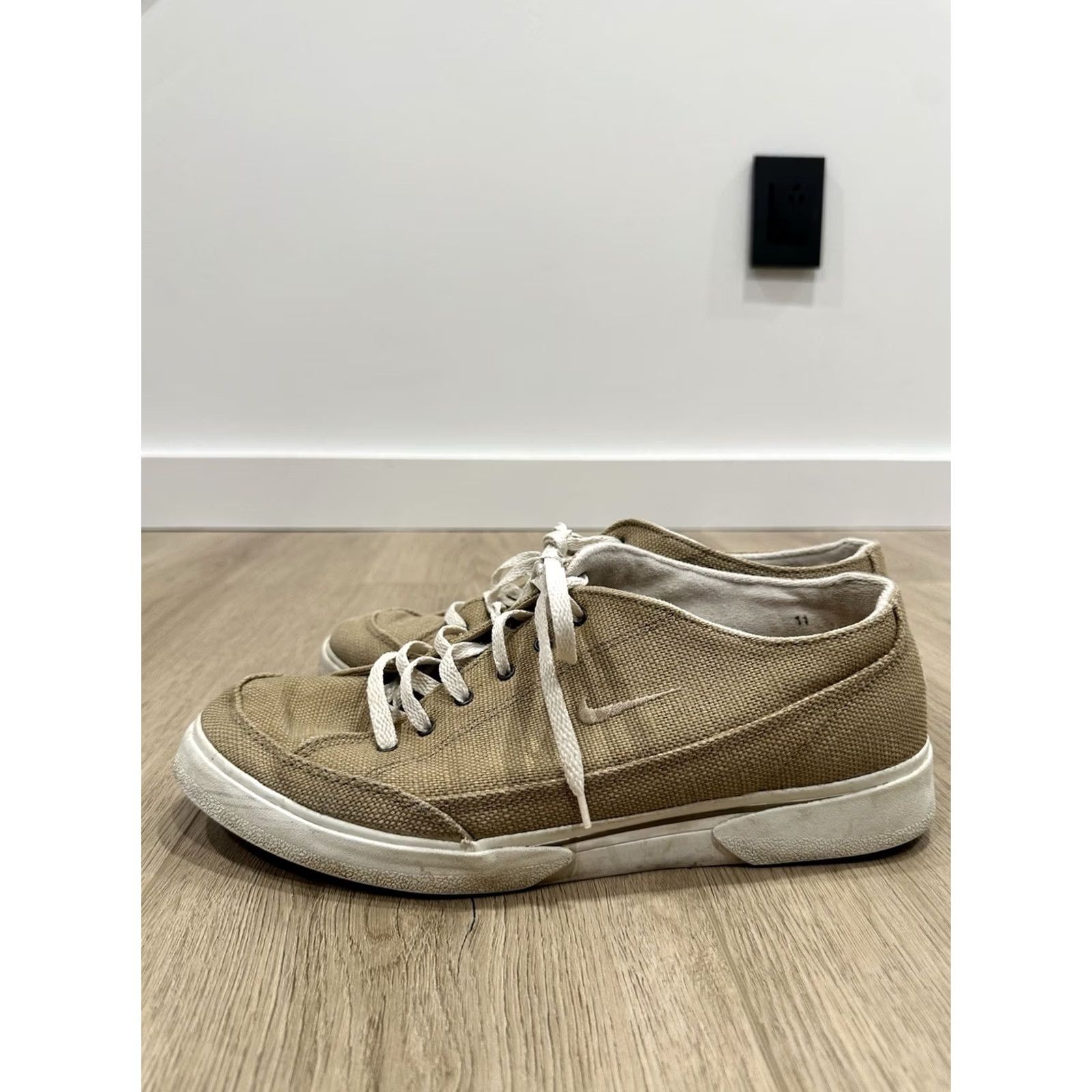 Nike VINTAGE Nike GTS Tan Swoosh Canvas Men Size 11 Athletic Sneaker Size US 10 / EU 43 - 5 Thumbnail