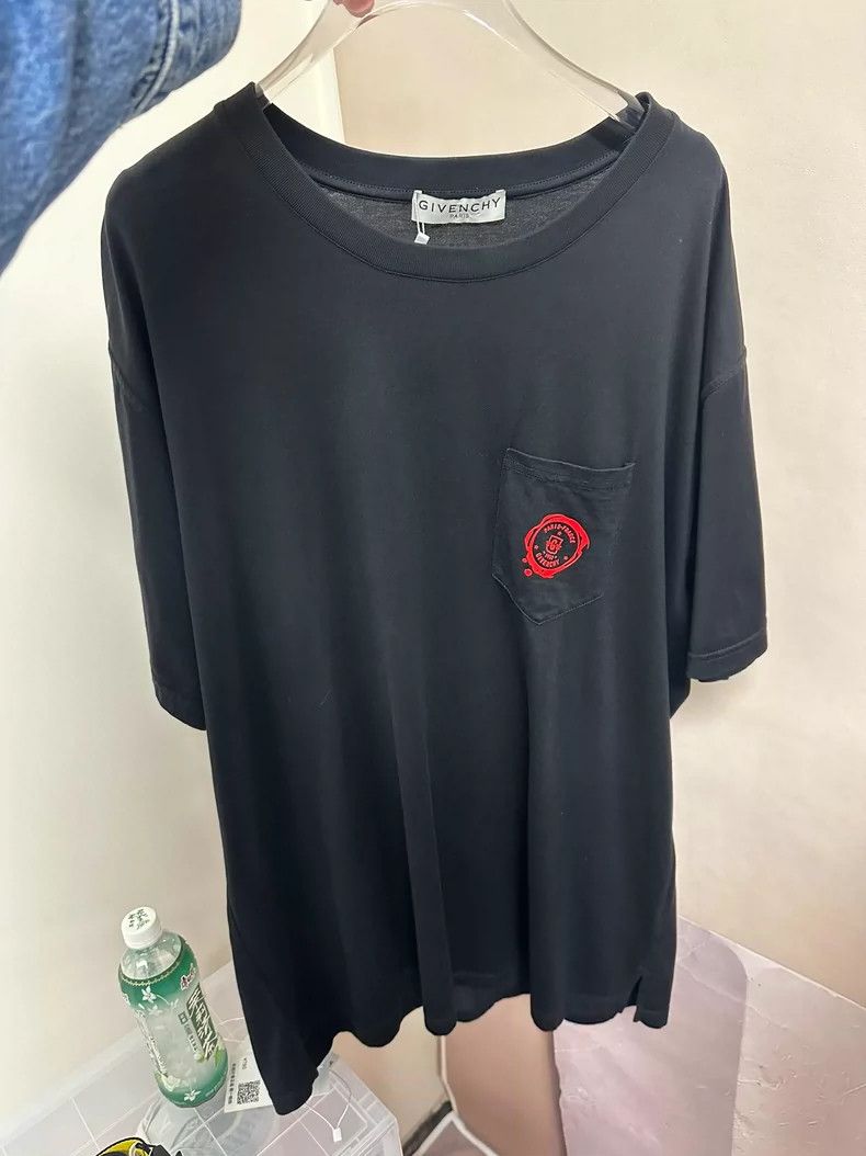 Givenchy Givenchy Black Short-Sleeve T-Shirt with Unique Red Seal D Size US XL / EU 56 / 4 - 1 Thumbnail