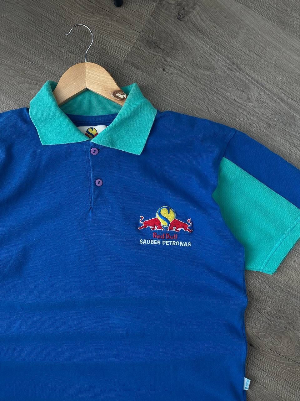 Red Bull Vintage Red Bull Sauber Petronas Polo Shirt F1 Racing Team Size US L / EU 52-54 / 3 - 8 Thumbnail