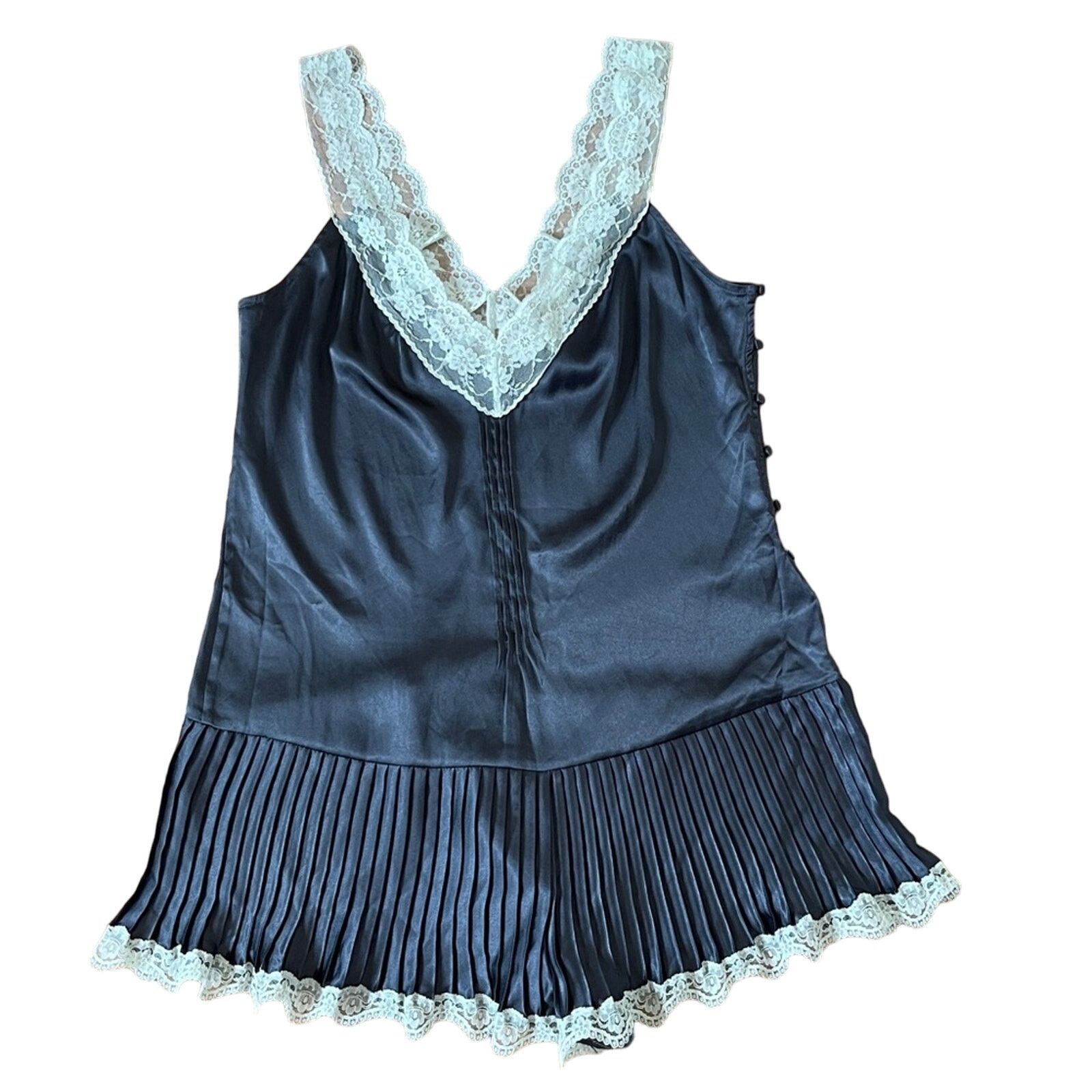 Victoria's Secret Victoria Secret Satin Pleated Baby Doll Romper Size L / US 10 / IT 46 - 1 Thumbnail