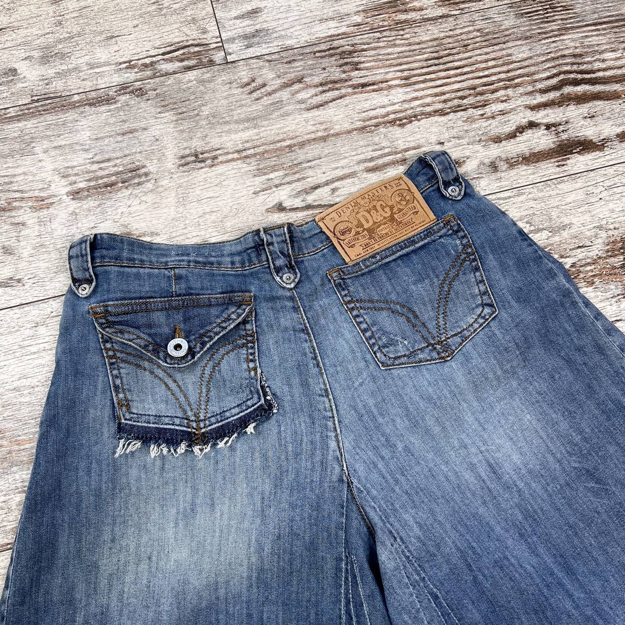 Dolce & Gabbana Baggy Women Vintage Dolce&Gabbana Denim Shorts Size 27" / US 4 / IT 40 - 6 Thumbnail