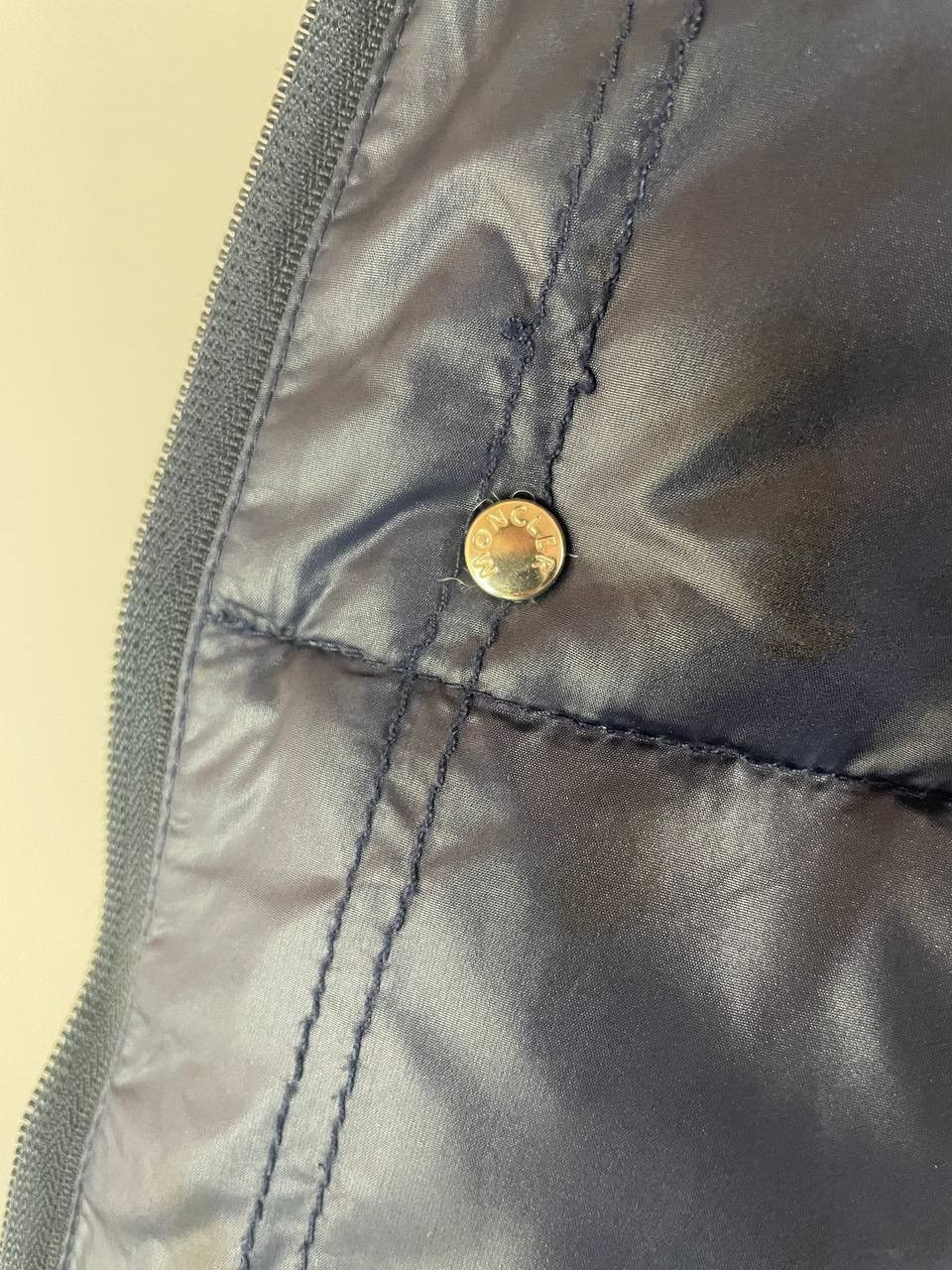 Moncler Moncler Grenoble Vintage Down Jacket Navy 1990s Size US L / EU 52-54 / 3 - 13 Thumbnail