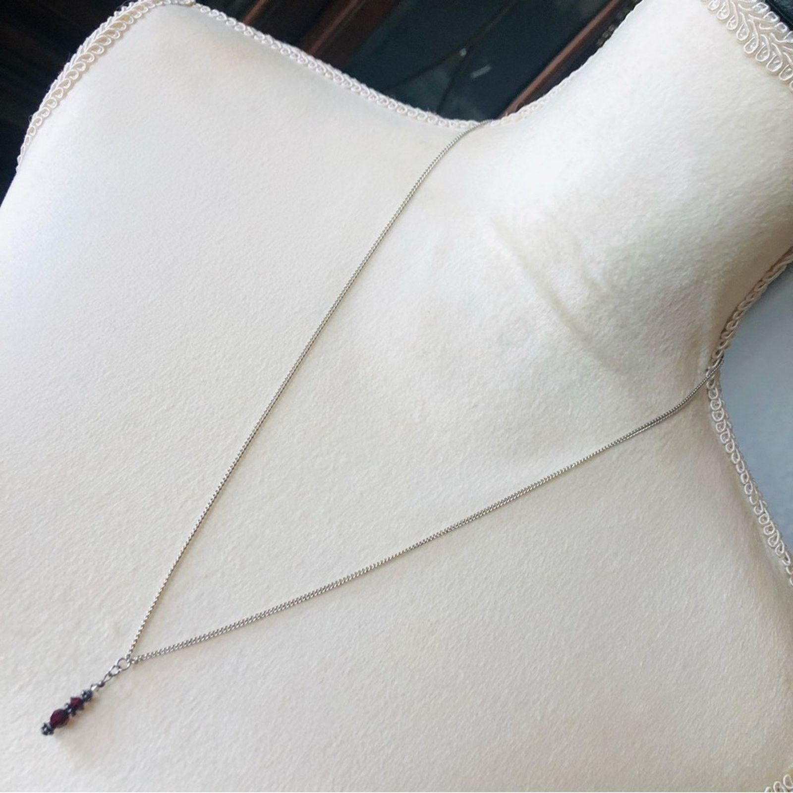 Handmade Hand crafted garnet crystal dangle pendant necklace Size ONE SIZE - 1 Thumbnail