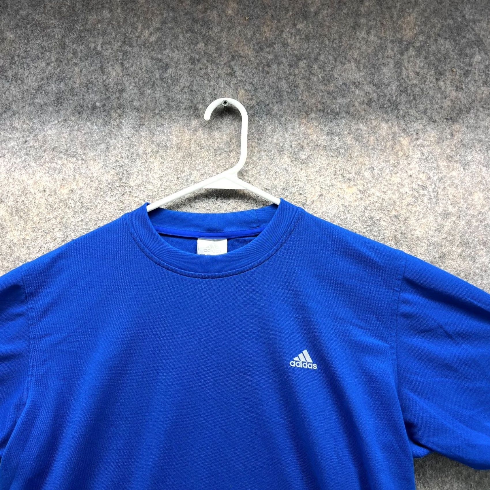 Adidas VINTAGE Adidas Shirt Men Medium Royal Blue Soccer Jersey Crewneck Trefoil Polyester Size US M / EU 48-50 / 2 - 4 Thumbnail