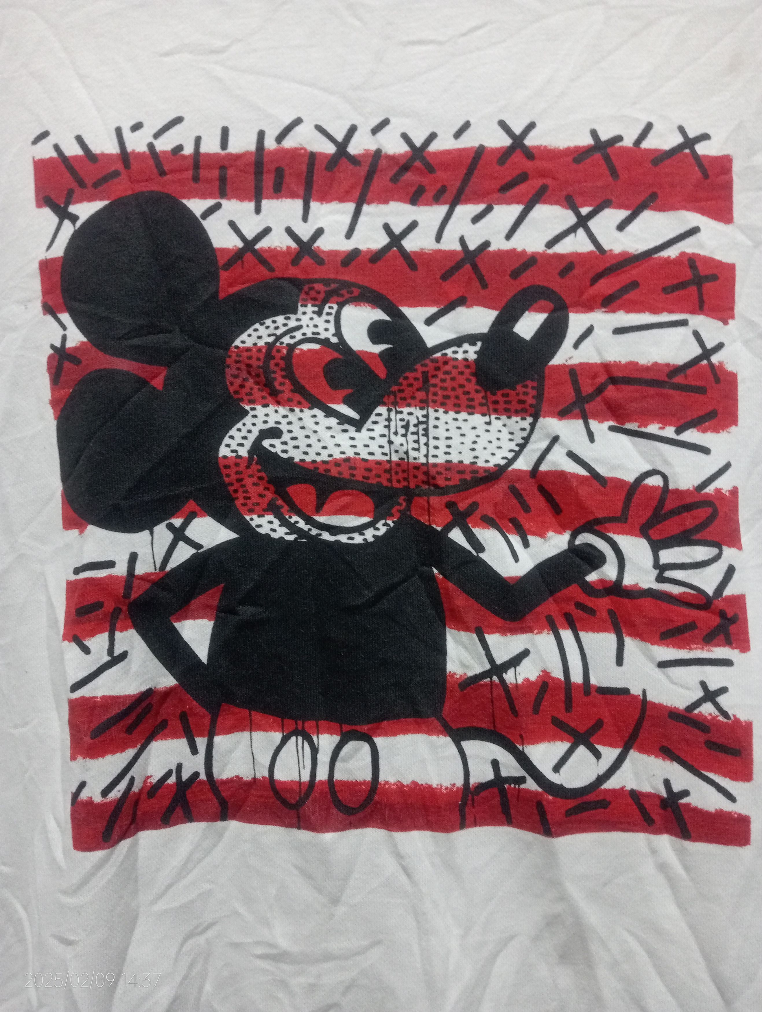 Keith Haring Vintage Uniqlo Disney Mickey Mouse X Keith Haring Sweatshirt Size US L / EU 52-54 / 3 - 4 Thumbnail
