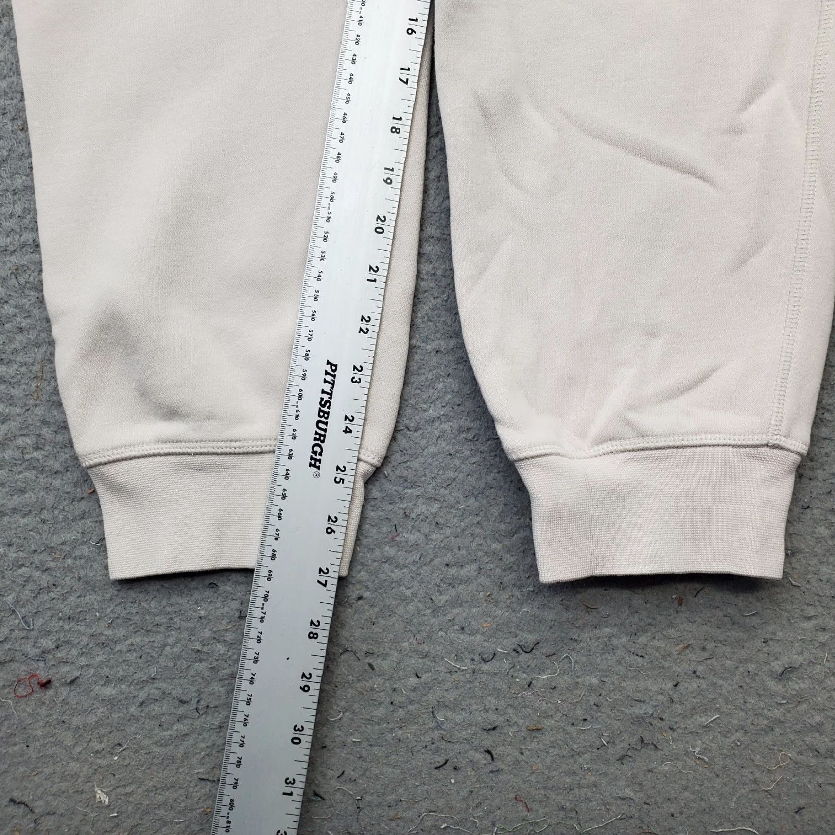 Nike Nike Sportswear Club Joggers Womens M Tan - Pants, Athletic, Fleece Lined, Swoosh Logo, Casual Activewear, 27" Inseam, 37" Outseam Size 32" / US 10 / IT 46 - 4 Thumbnail