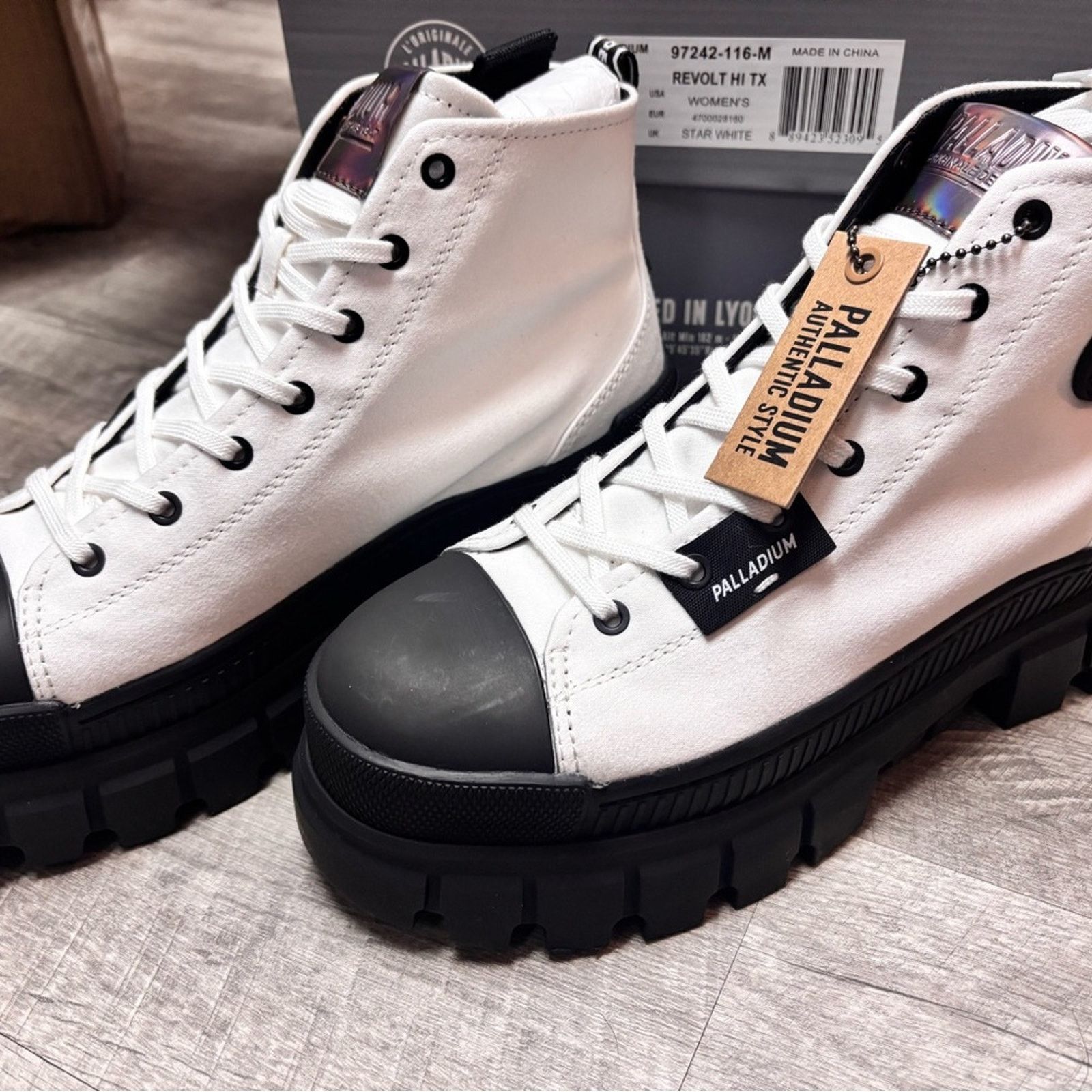 Palladium Palladium Women's Revolt High-Top Sneakers Size 9 Size US 9 / IT 39 - 1 Thumbnail