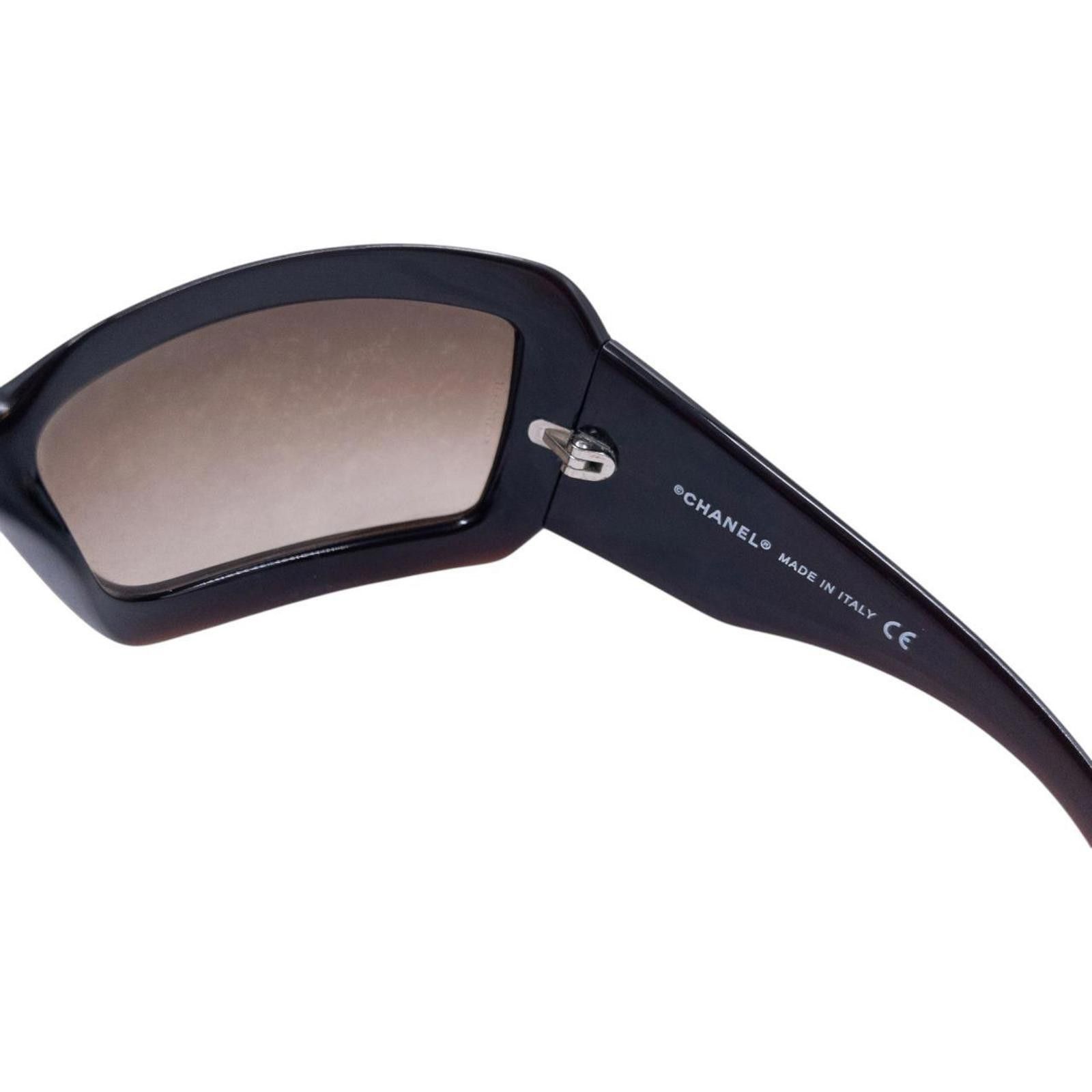 Chanel Vintage Chanel Crocodile Logo Sunglasses Size ONE SIZE - 7 Thumbnail