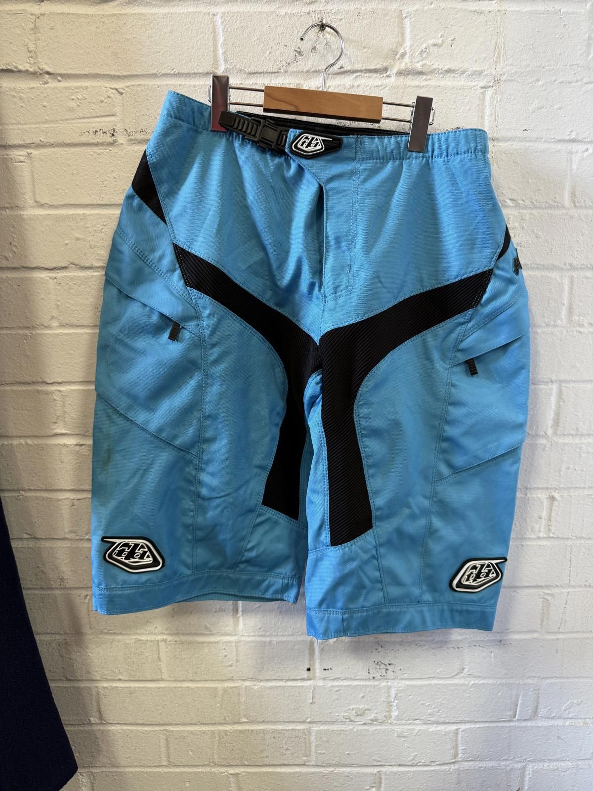 Designer Troy Lee Designs Men's Blue MTB Shorts with Adjustable Waist Size US 32 / EU 48 - 1 Thumbnail