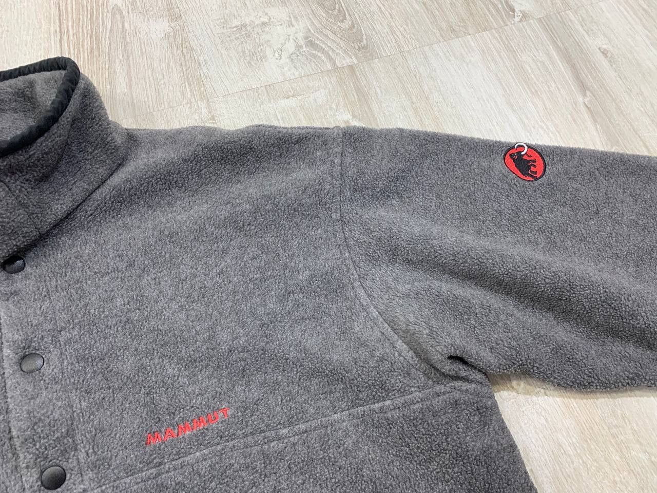 Vintage Mens vintage fleece jacket Mammut Size M Size US M / EU 48-50 / 2 - 4 Thumbnail