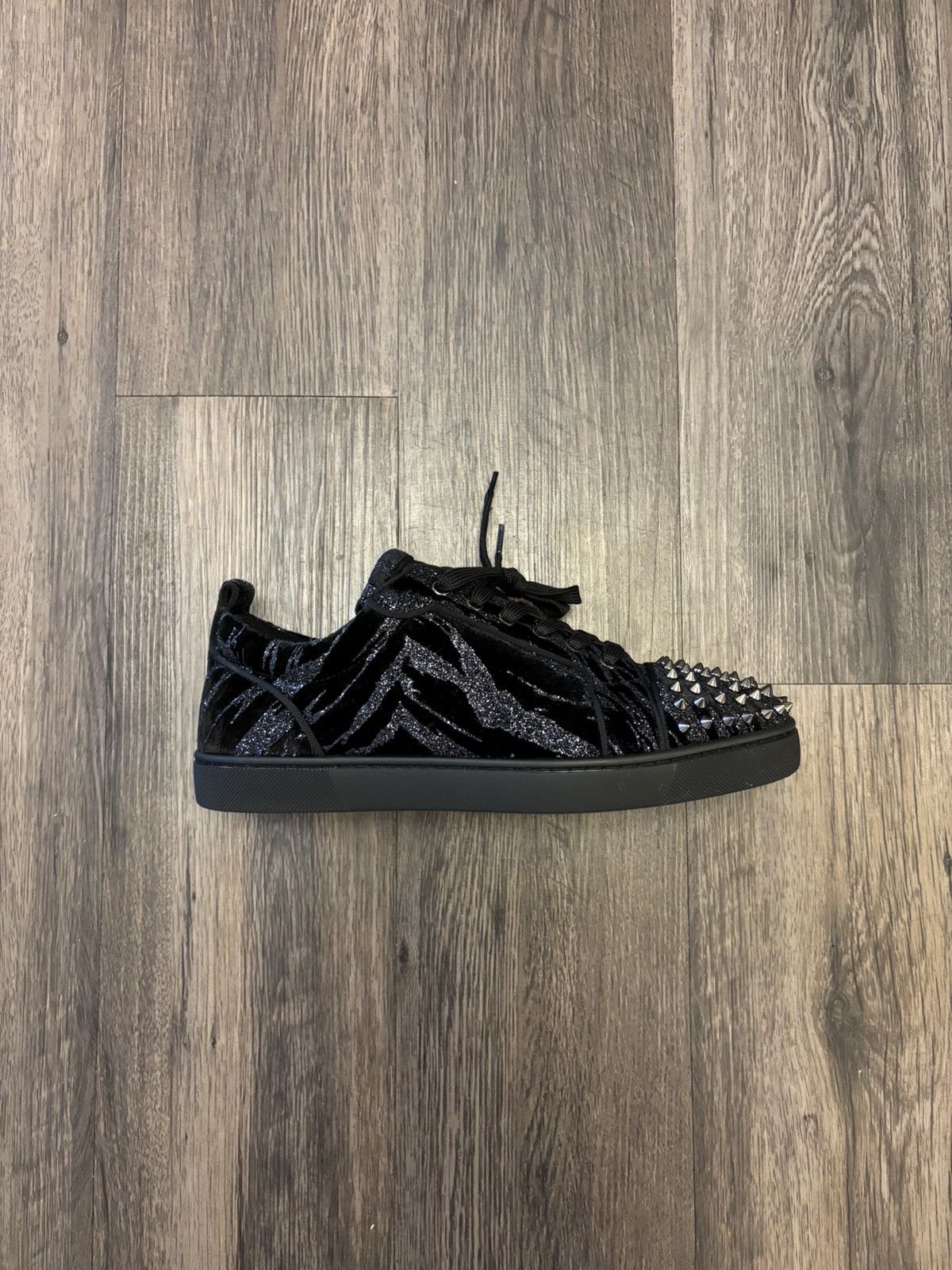 Christian Louboutin Louis Junior spikes Orlato sneaker Size US 10 / EU 43 - 7 Thumbnail