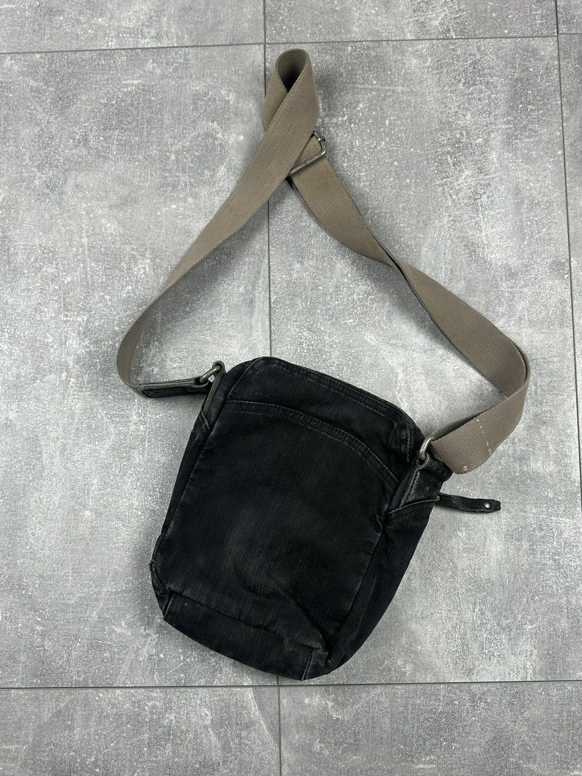 Diesel Diesel Denim Silver Distressed Shoulder Bag Size ONE SIZE - 5 Thumbnail