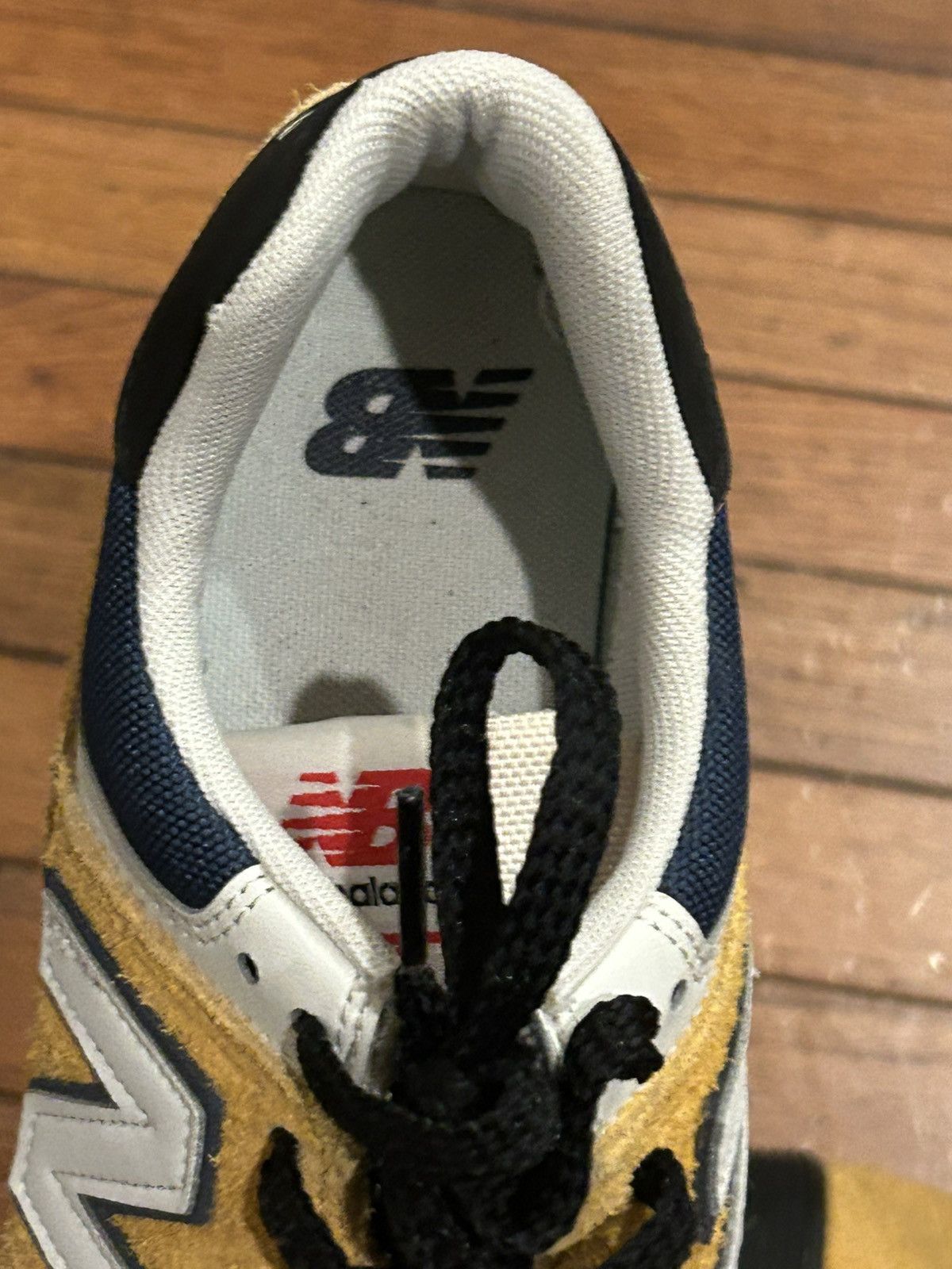 New Balance NEW BALANCE 574 ATHLETIC SHOES Size US 8 / EU 41 - 6 Thumbnail