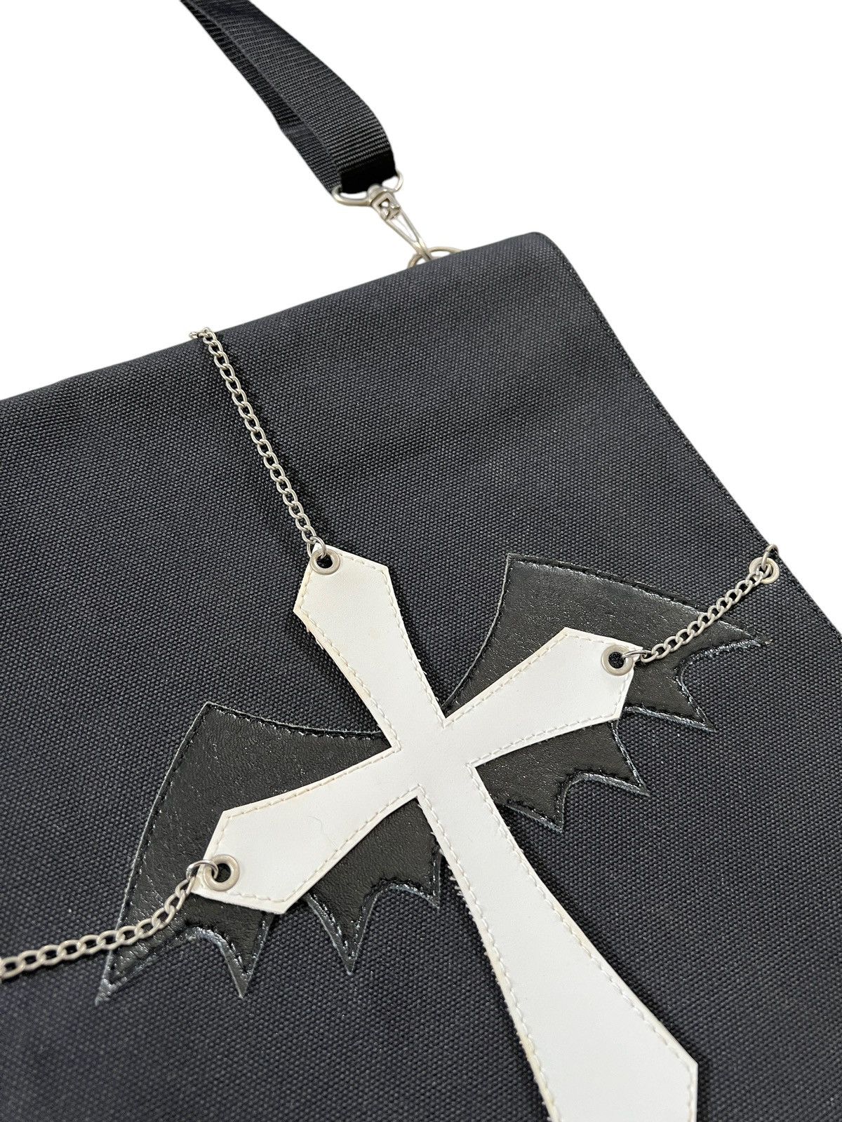 Japanese Brand × Seditionaries Spica 🇯🇵 Goth Cross Chain Sling Bag Size ONE SIZE - 6 Thumbnail