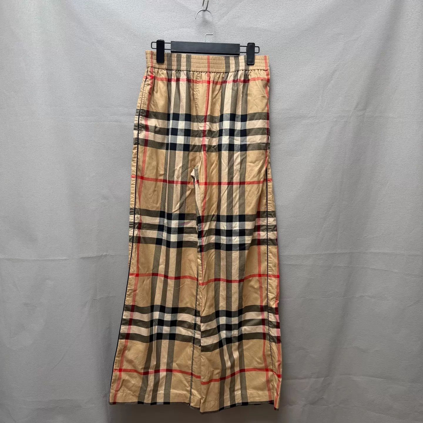 Burberry BBR Classic Khaki Check Pants UK8 99 New Size 27" / US 4 / IT 40 - 1 Thumbnail