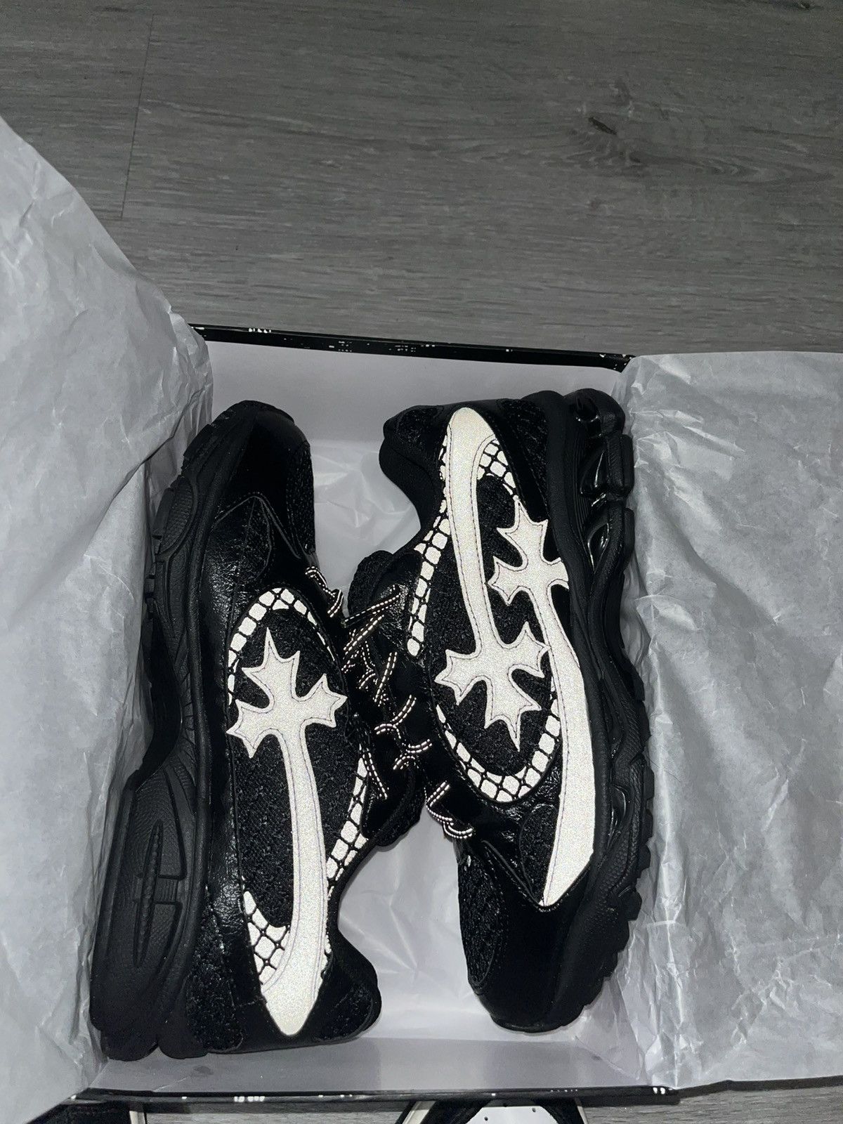 Bravest Studios Size 9 Bravest Studios Mens Kross Kountry Runner
