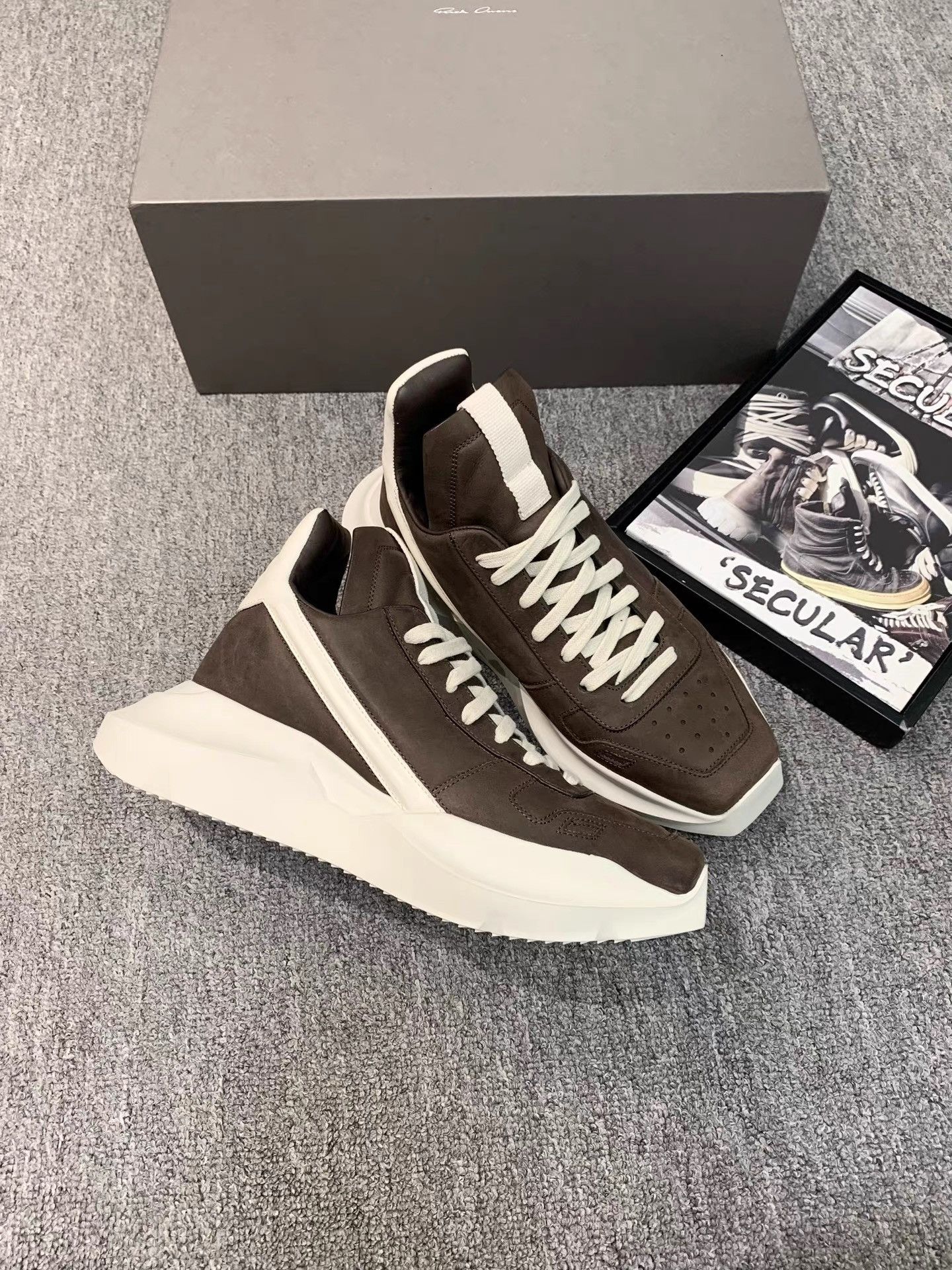 Rick Owens Rick Owens Runner Mainline Leather Tank Sneakers K34 Size US 5.5 / EU 38 - 1 Thumbnail