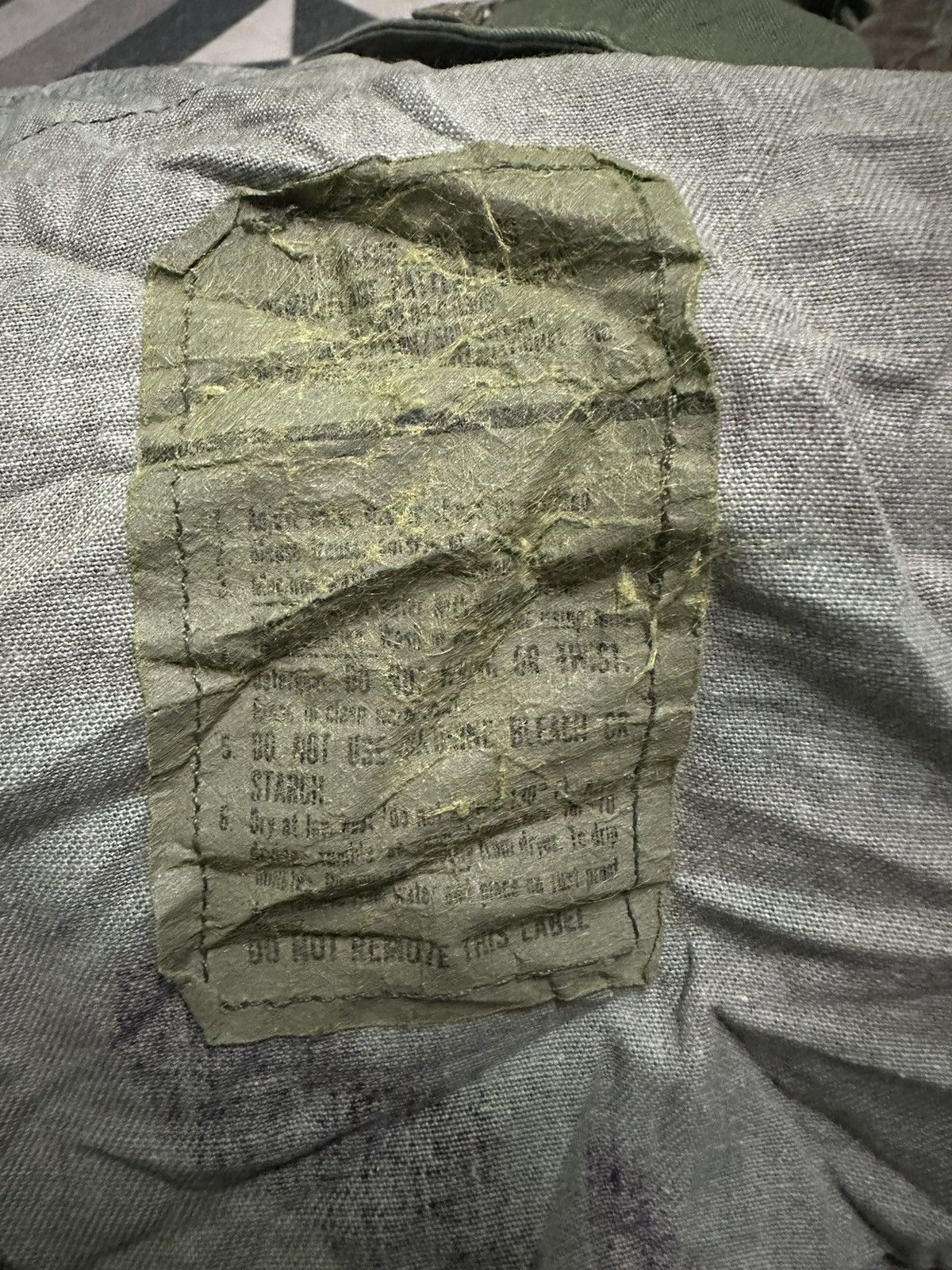 Vintage Vintage army camo cargo pants size 34 Size US 34 / EU 50 - 14 Thumbnail
