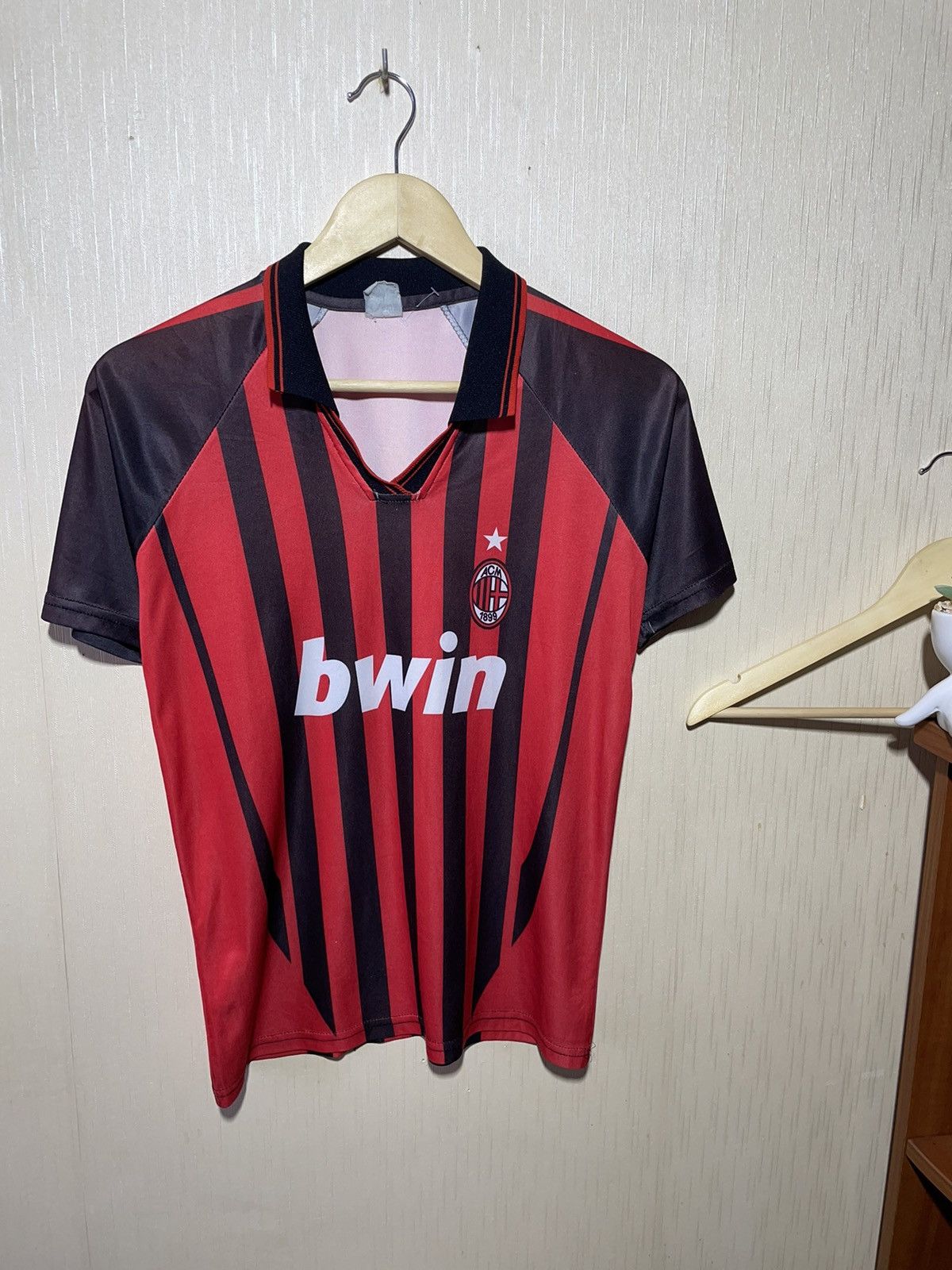 Vintage AC Milan Kaka’ #22 blokecore vintage jersey Size US S / EU 44-46 / 1 - 2 Thumbnail