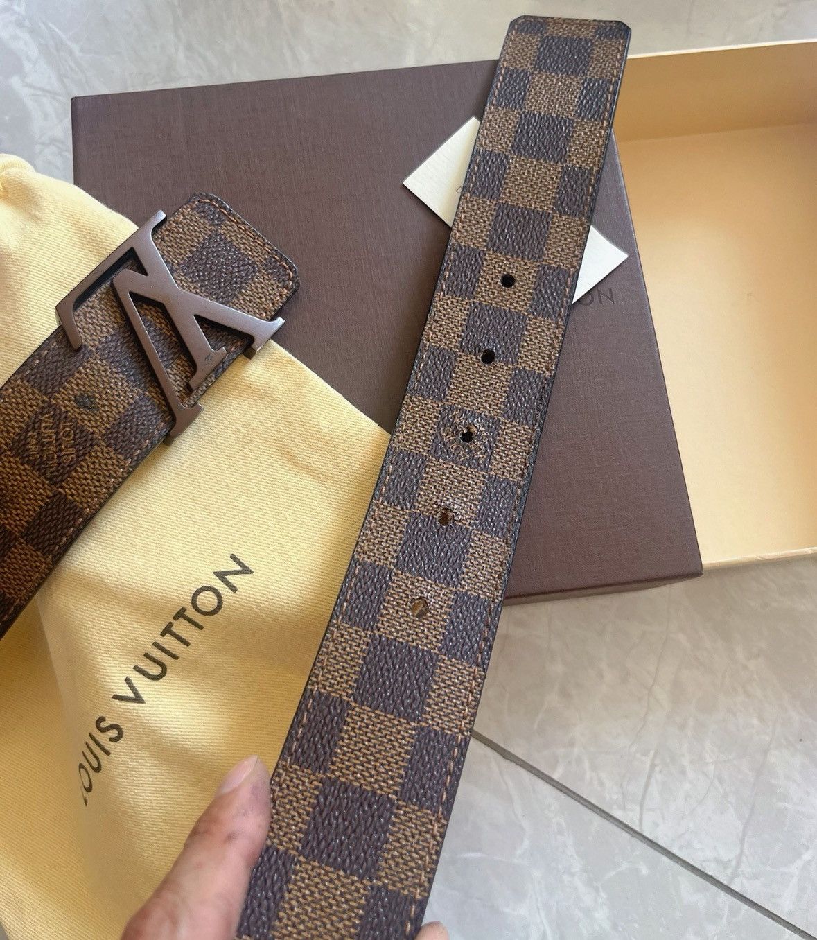 Louis Vuitton Louis Vuitton Men's Leather Belt -2505 Size ONE SIZE - 4 Thumbnail