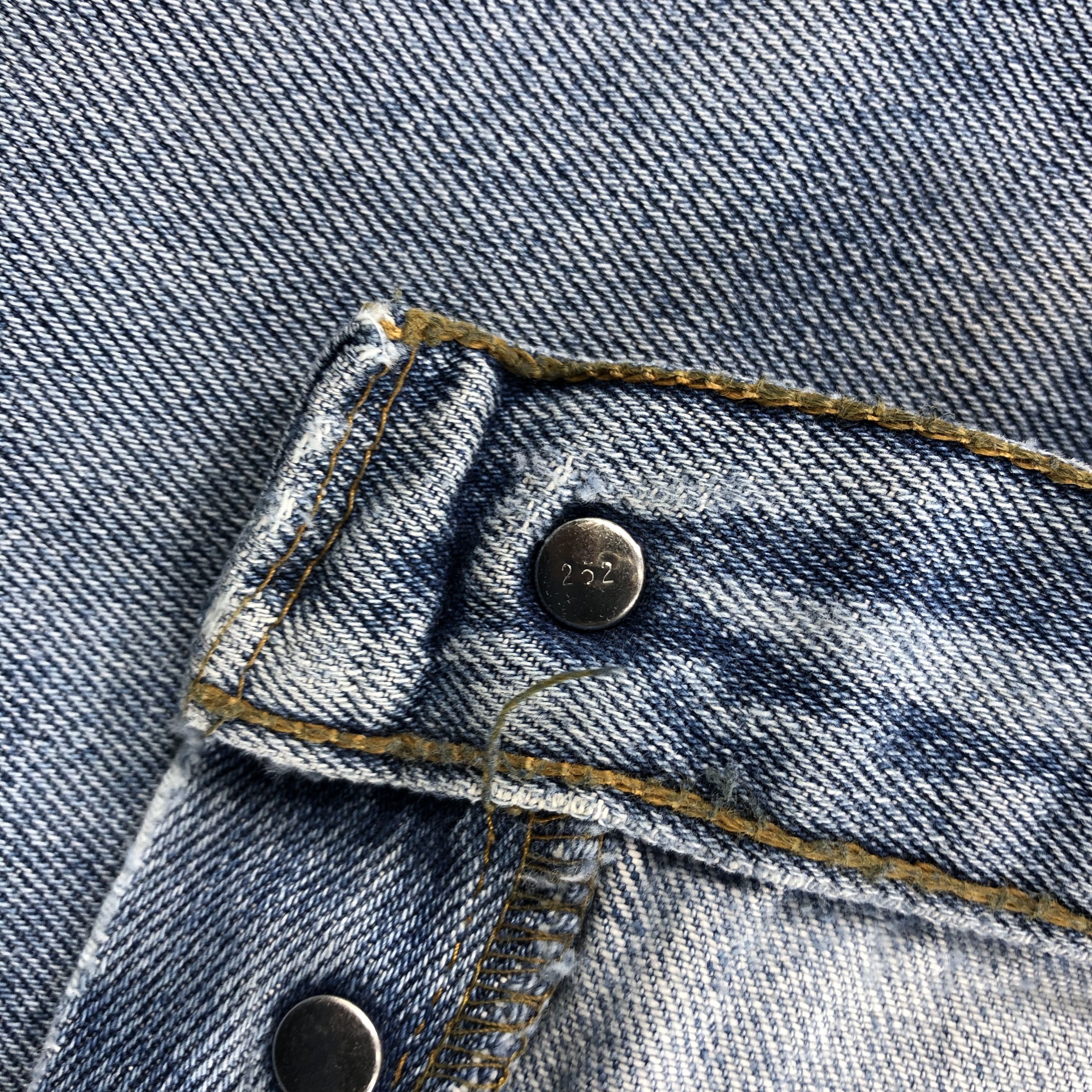 Levi's Vintage 90s Blue Wash Levis 501 Jeans-JM2376 Size US 36 / EU 52 - 13 Thumbnail