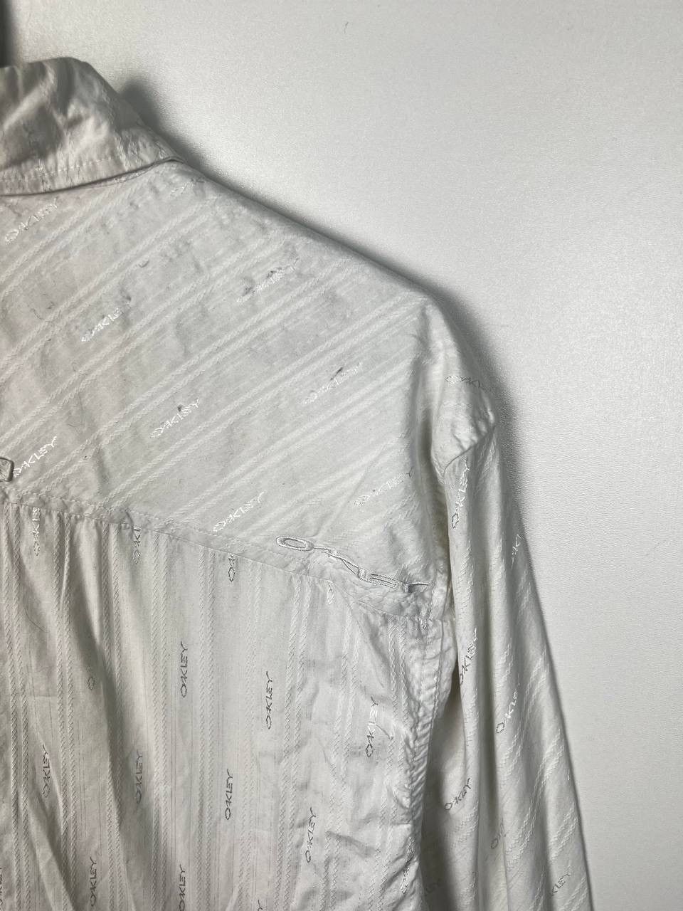 Vintage Oakley streetwear vintage Shirt size M Size US M / EU 48-50 / 2 - 8 Thumbnail