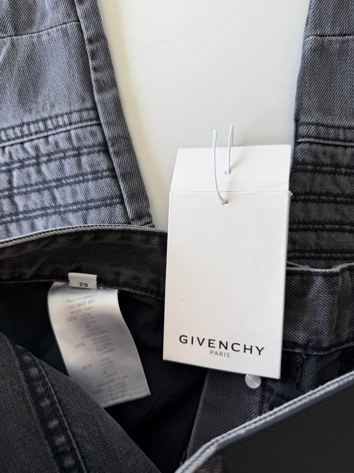 Givenchy new Givenchy mens denim jeans grey cuban biker fit zip 29 Size US 29 - 8 Thumbnail