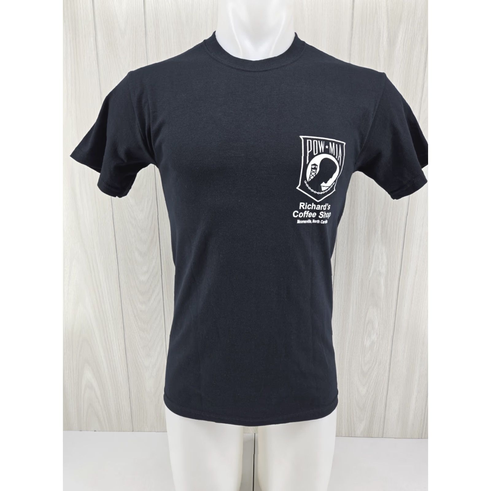 Gildan Gildan T-Shirt Unisex Adults Short Sleeve Crew Neck Double-Sided POW - MIA Richards Coffee Shop Sz Small Black Size US S / EU 44-46 / 1 - 2 Thumbnail