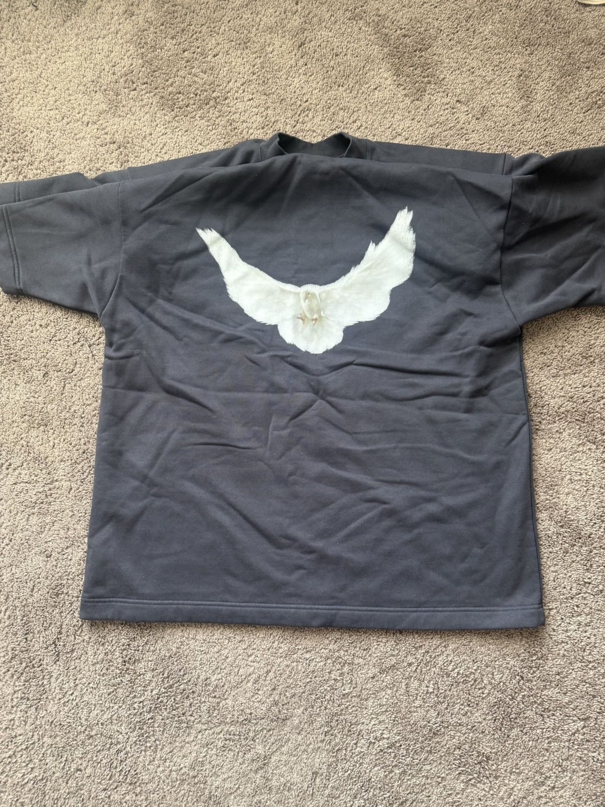 Gap × Yeezy Dove Heavy Padded Fleece Tee | Grailed