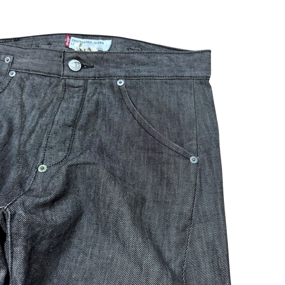 Levi's Vintage Levis Engineered Black Denim Jeans Twisted cut Size US 29 - 5 Thumbnail