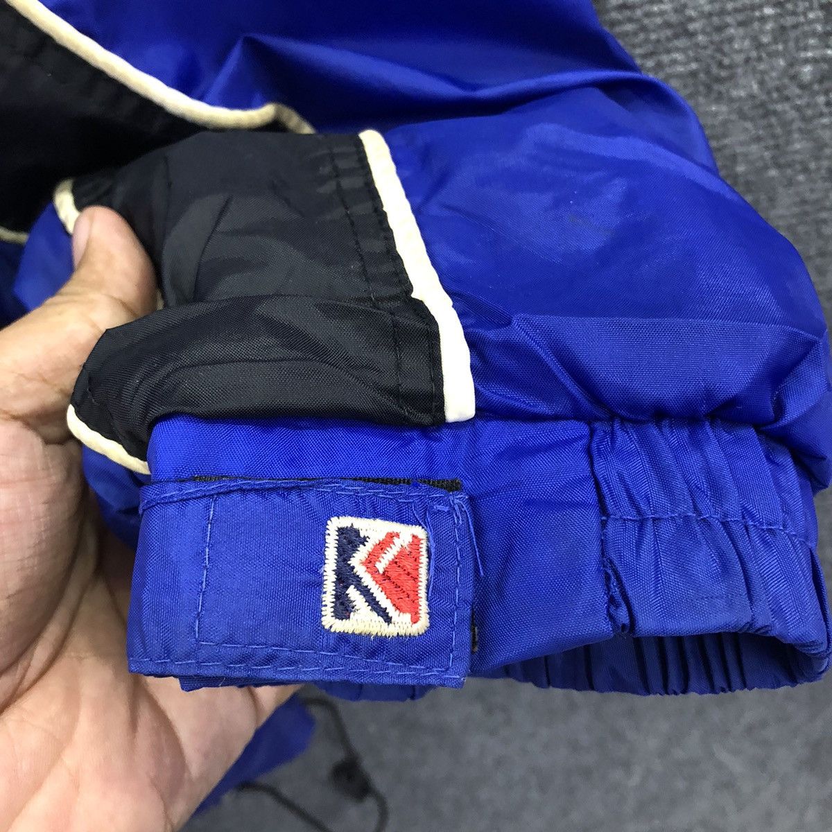 Vintage Vintage Karl Kani Spellout Embroidered Windbreaker Jacket Size US L / EU 52-54 / 3 - 12 Thumbnail