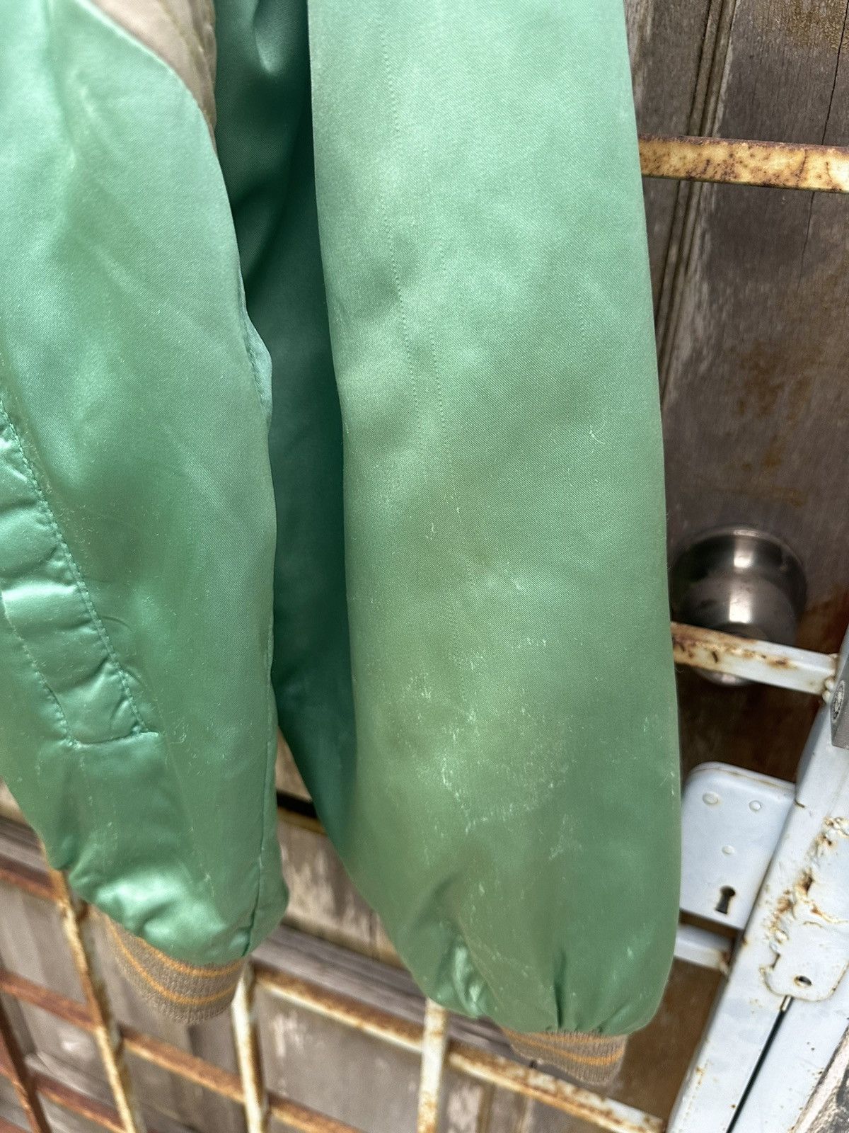 O'Neill Vintage Oneill Shower Used Faded Green Bomber Jacket Z11 Size US L / EU 52-54 / 3 - 6 Thumbnail