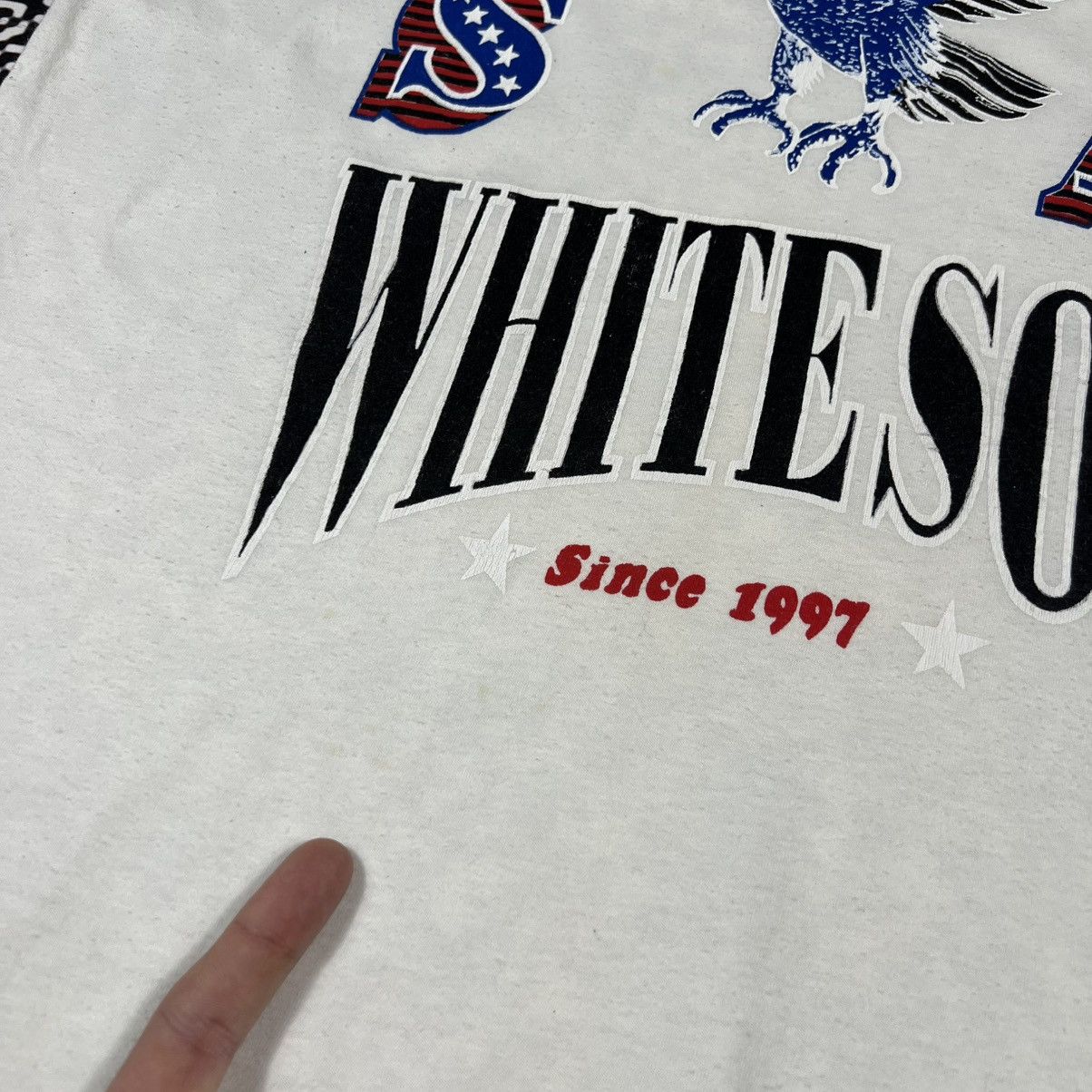 Vintage Vintage 90s White Sox MLB Retro Style Big Logo Boxy T-shirt Size US XL / EU 56 / 4 - 11 Thumbnail