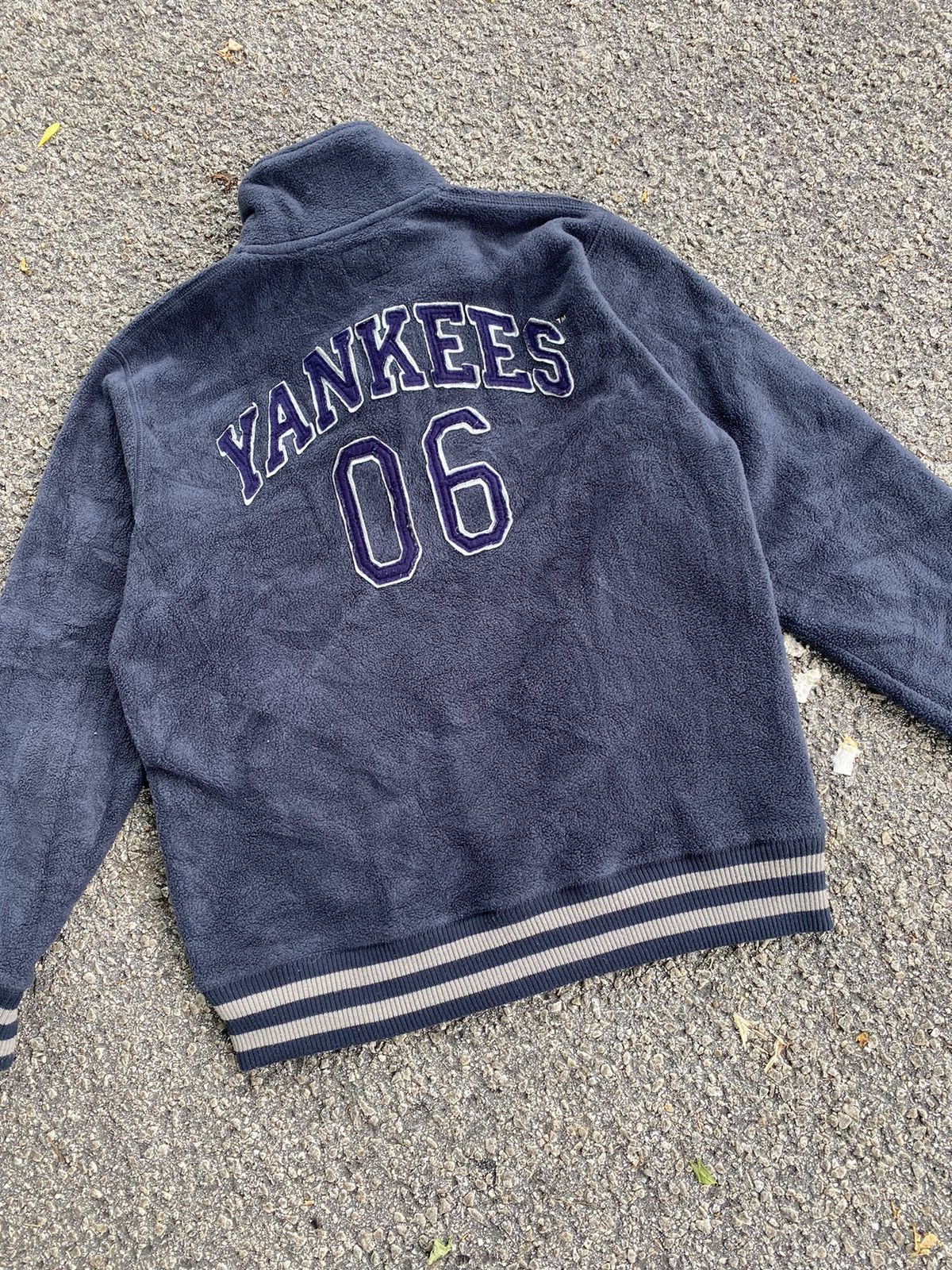 Hypebeast × New York Yankees Uniqlo X MLB New York Yankees Fleece Jacket Size US XL / EU 56 / 4 - 6 Thumbnail
