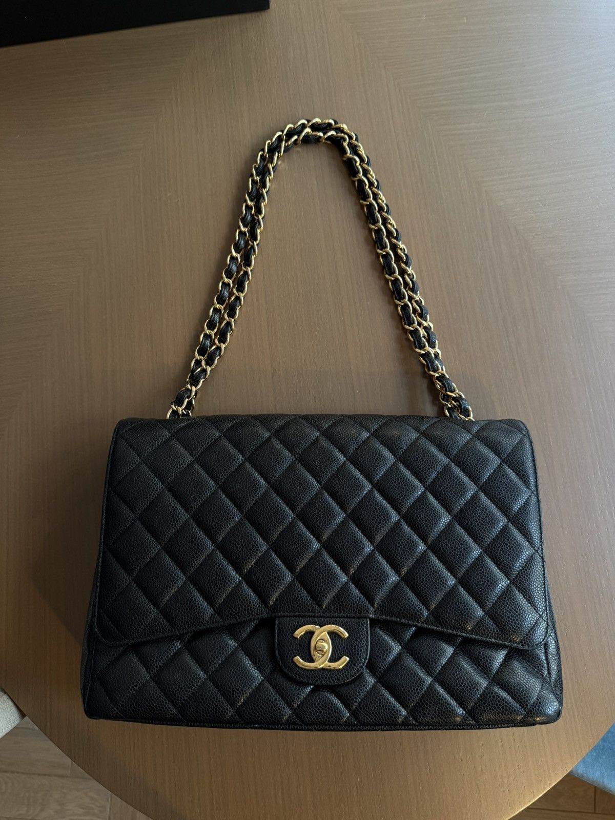 Chanel Chanel Maxi Flap Size ONE SIZE - 1 Thumbnail