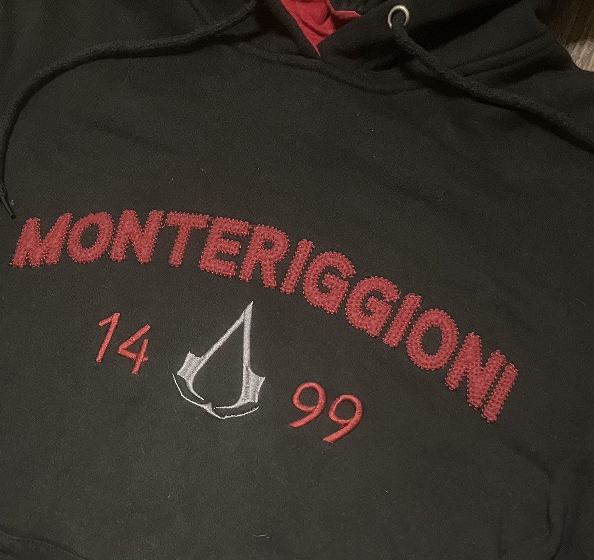 Other Assassins Creed Brotherhood MONTERIGGIONI Hoodie size Large Size US L / EU 52-54 / 3 - 2 Thumbnail