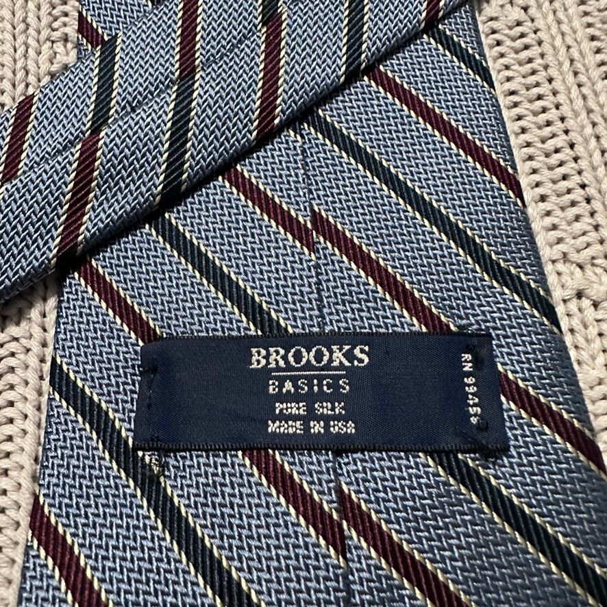 Brooks Brothers Brooks Brothers blue maroon striped silk tie Size ONE SIZE - 3 Thumbnail