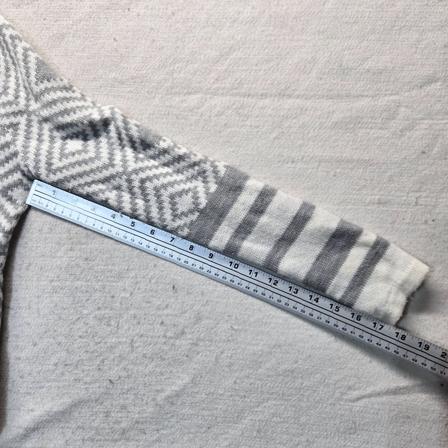 Vintage Altar'd State Cardigan Sweater Open Front Striped Mauve Gray White Adult Women's S Small Regular Size Small Size S / US 4 / IT 40 - 7 Thumbnail
