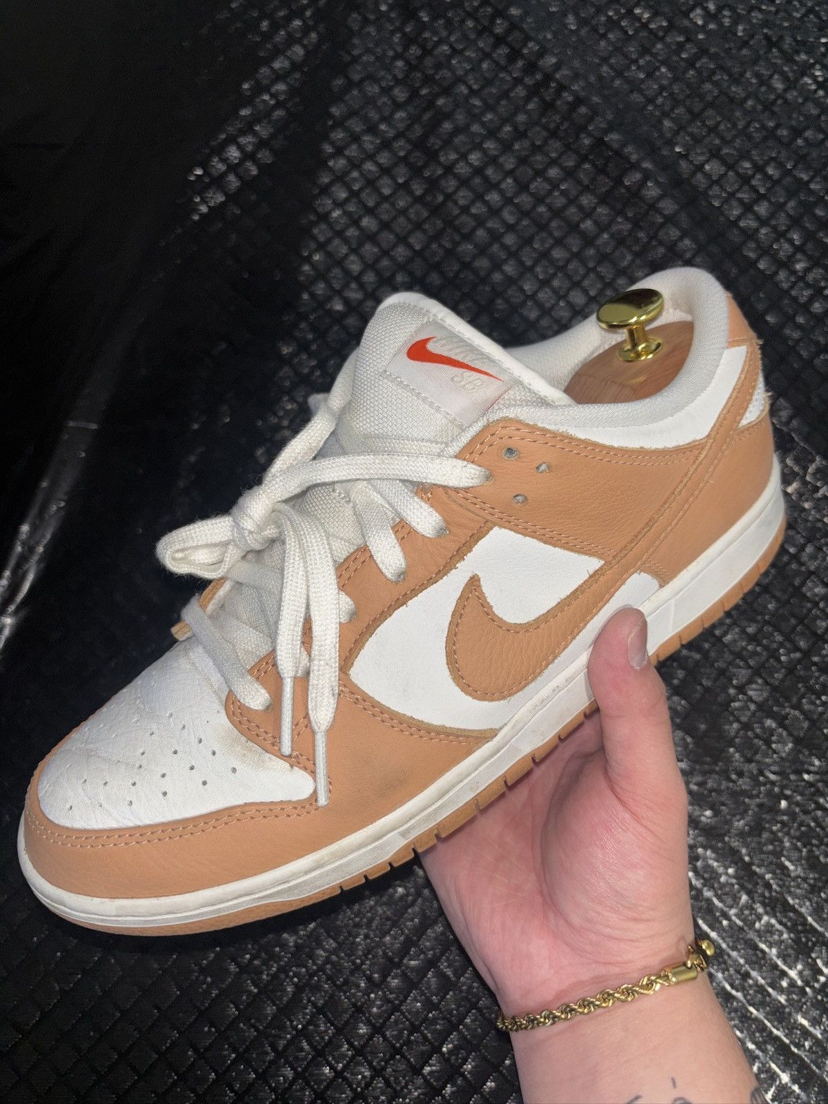 Nike SB Nike SB Dunk "Cognac" Size US 9.5 / EU 42-43 - 1 Thumbnail