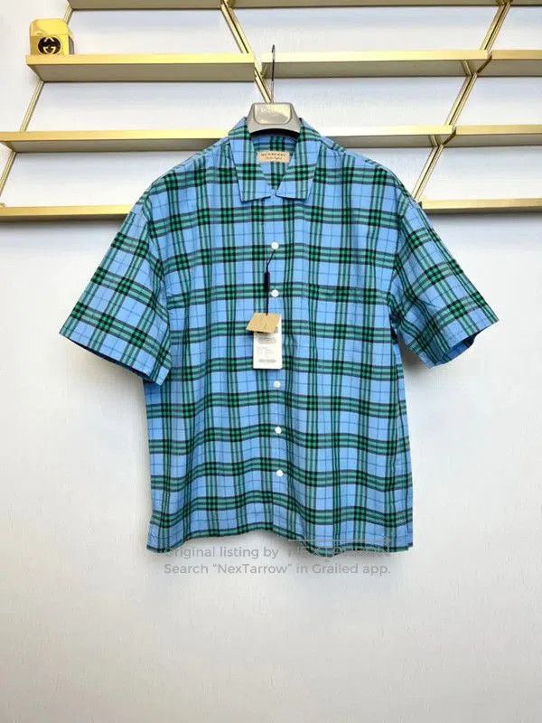 Burberry Burberry Summer Plaid Short. Size US XL / EU 56 / 4 - 1 Thumbnail