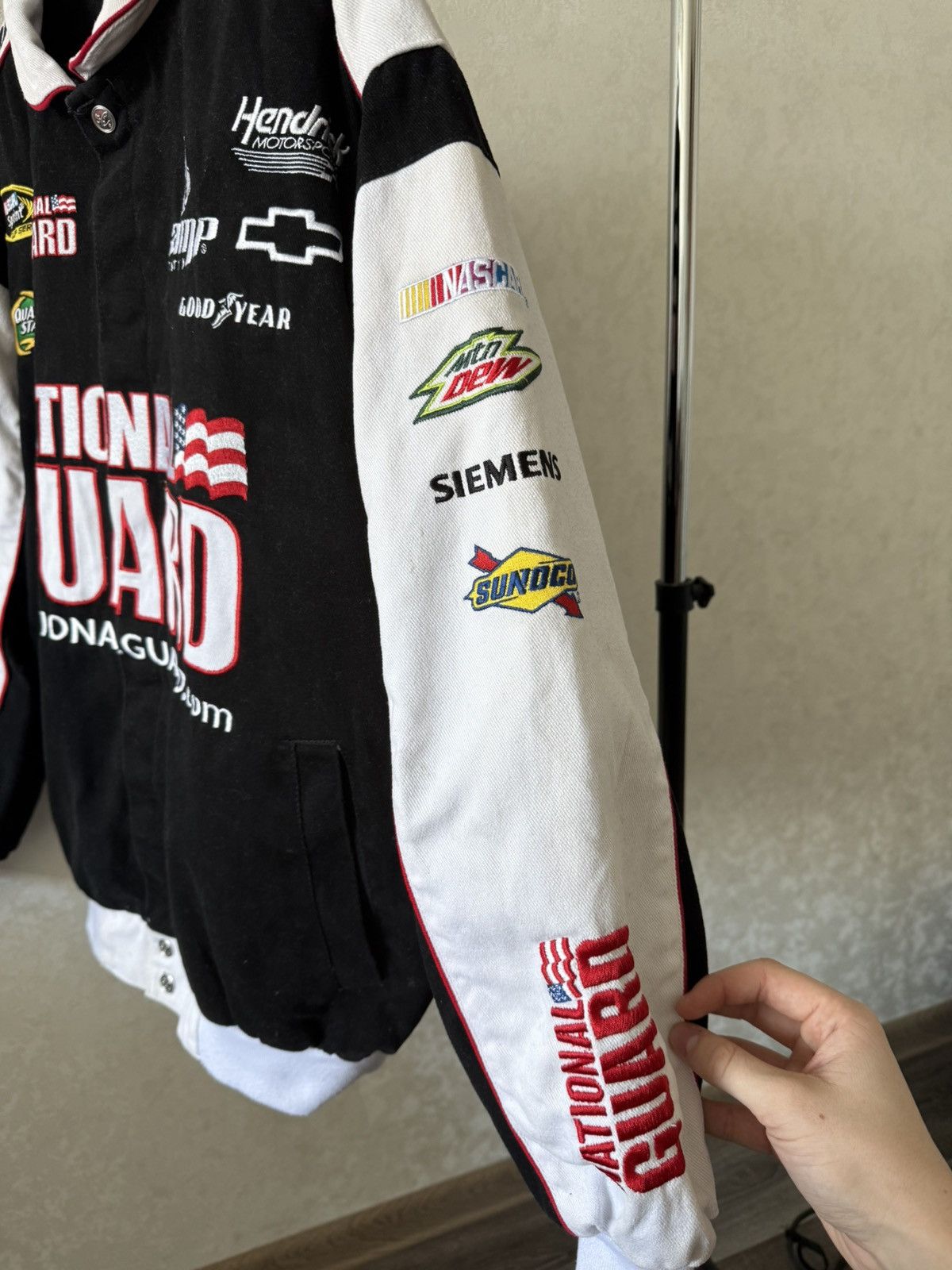 NASCAR Dale Earnhardt NASCAR Racing Jacket National Guard Chevrolet Size US M / EU 48-50 / 2 - 6 Thumbnail